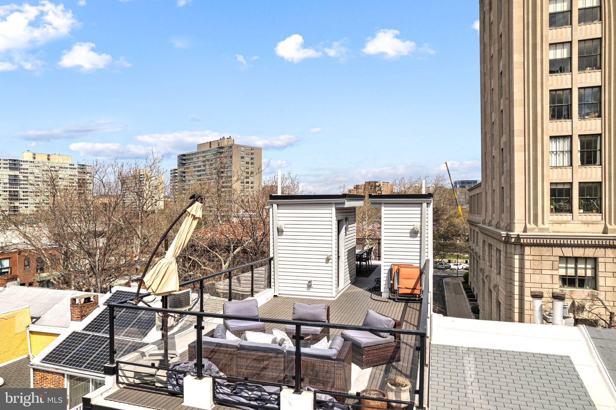 LOGAN CIRCLE - Residential