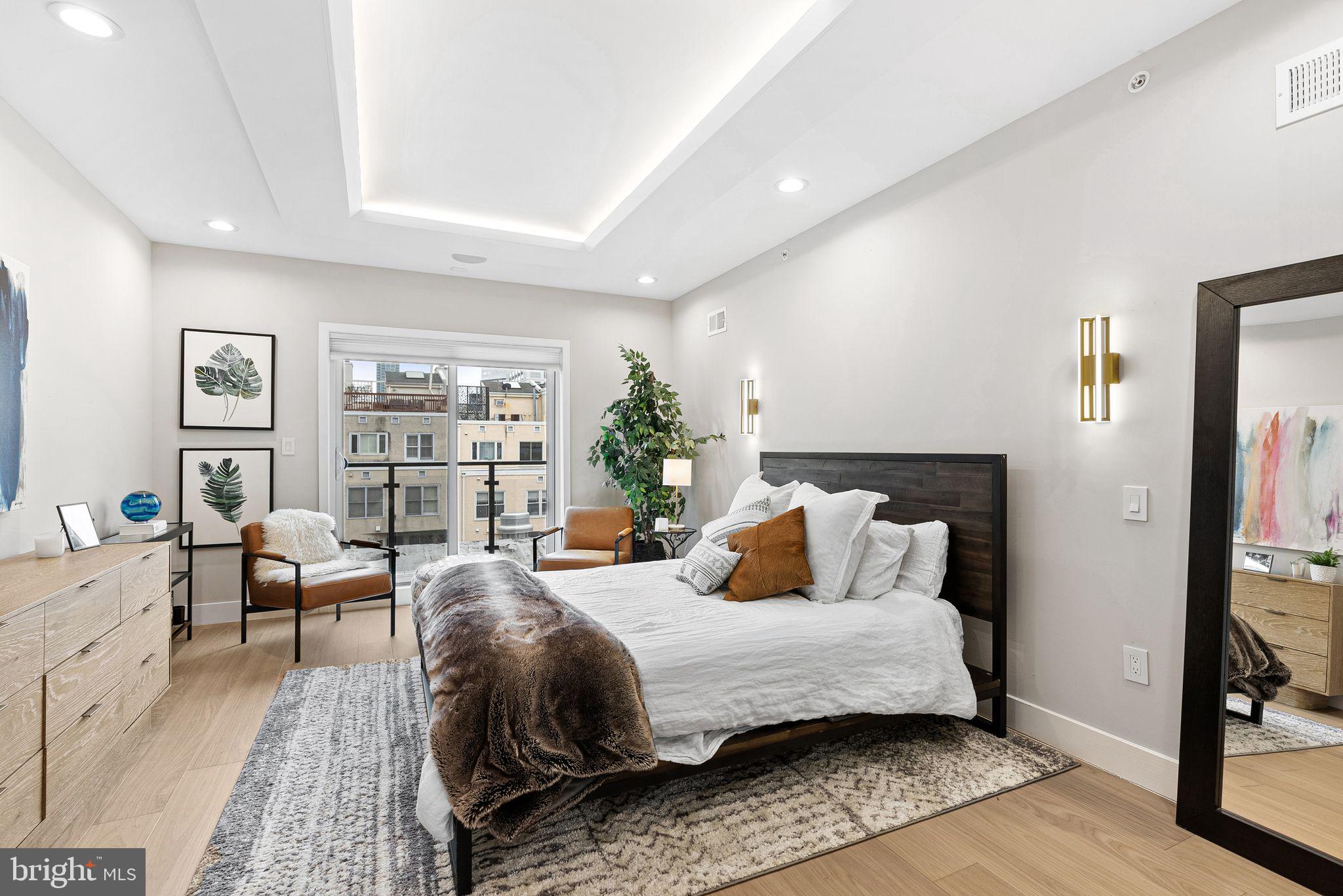 LOGAN CIRCLE - Residential