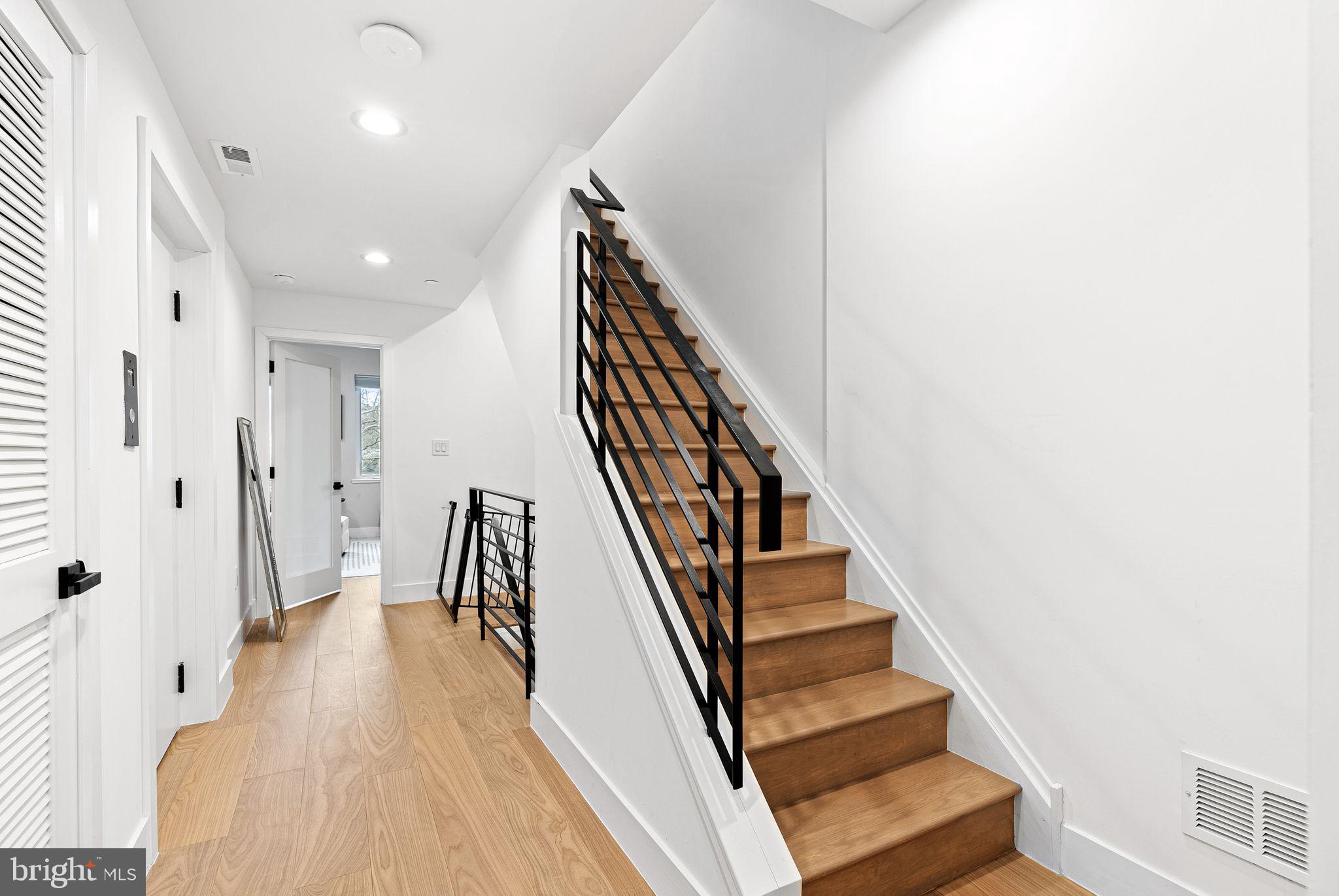 LOGAN CIRCLE - Residential