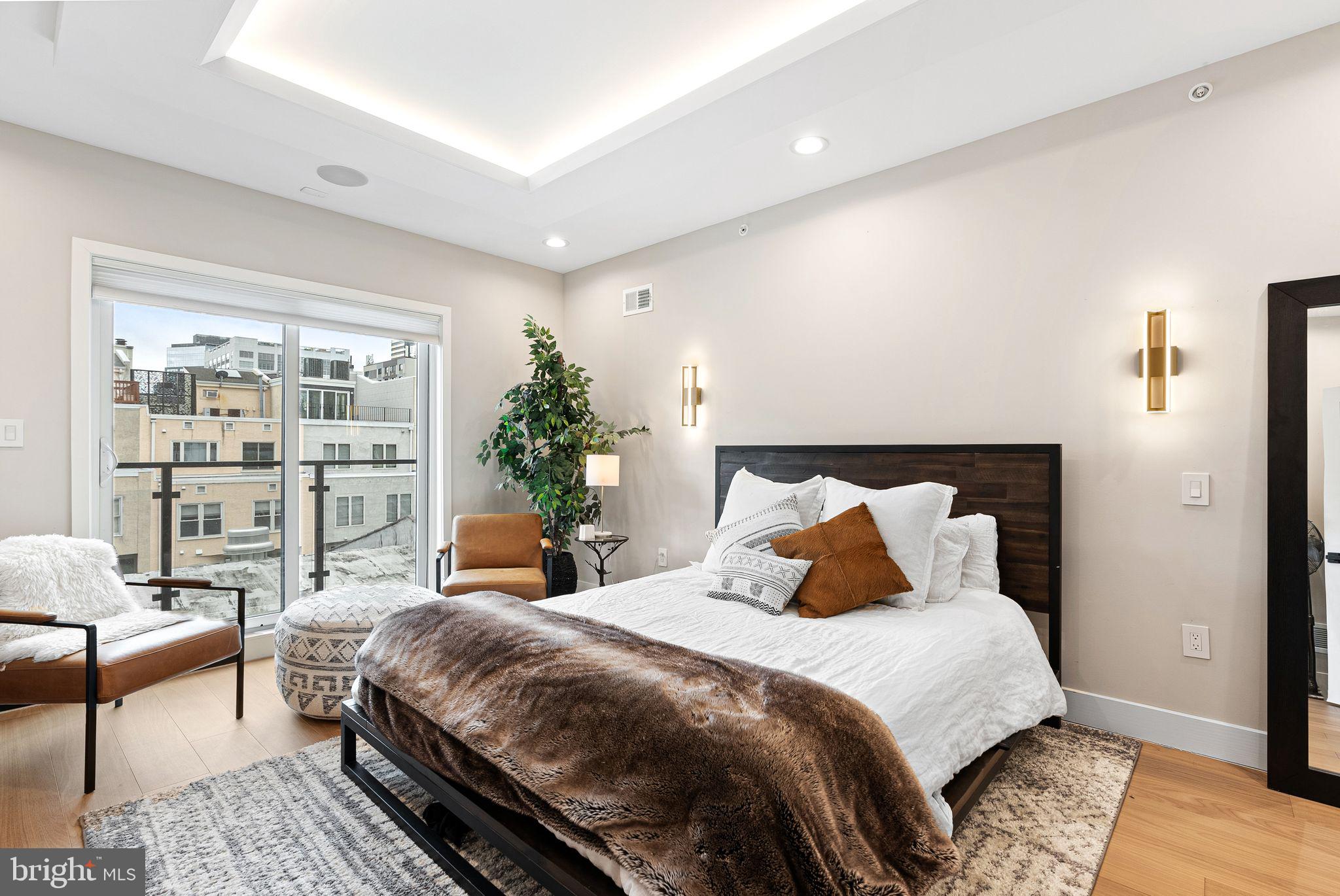 LOGAN CIRCLE - Residential