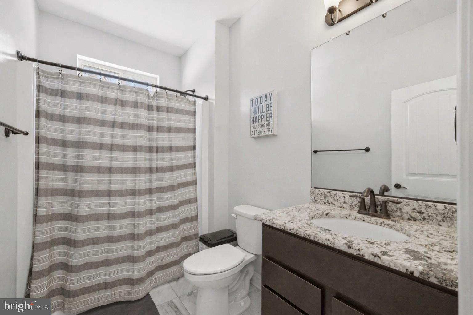 OAKLAND HALL - Residential