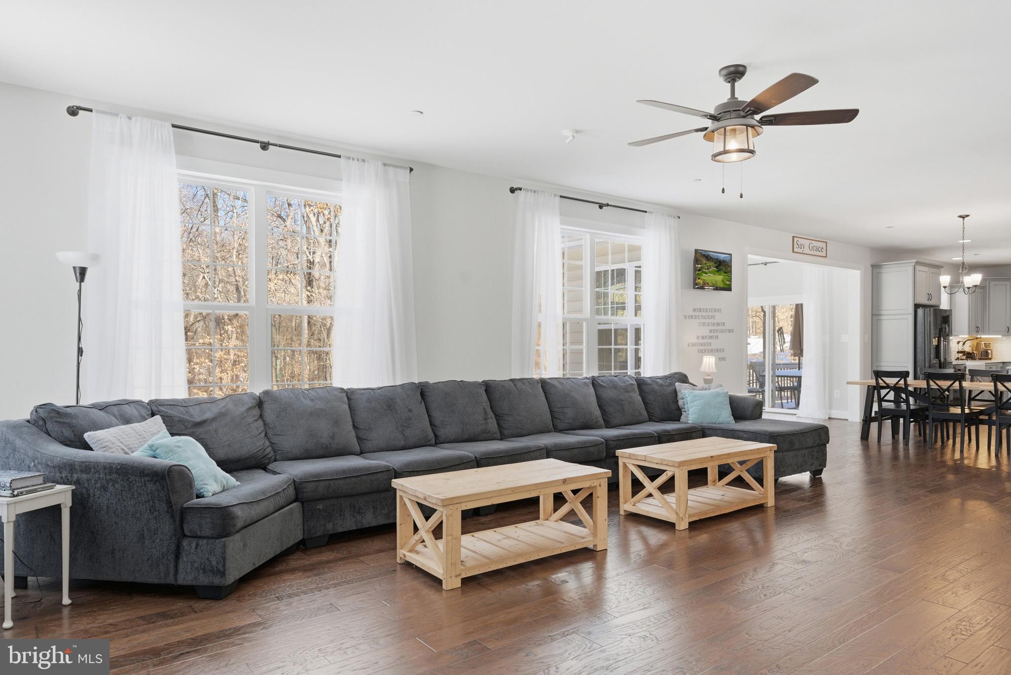 OAKLAND HALL - Residential