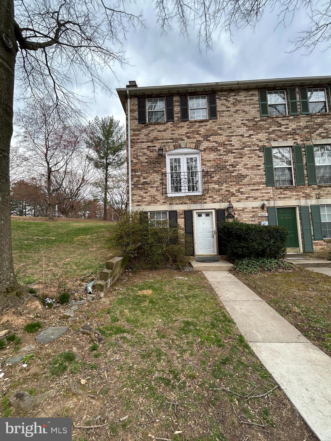 WAVERLY CONDOMINIUMS - Residential Lease