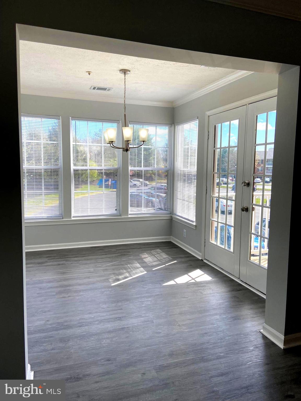 DEEP CREEK COMMONS - Residential Lease