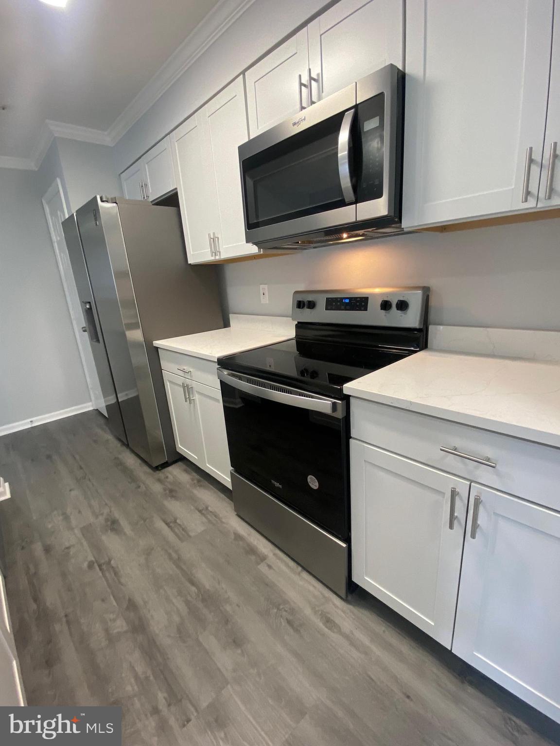 DEEP CREEK COMMONS - Residential Lease