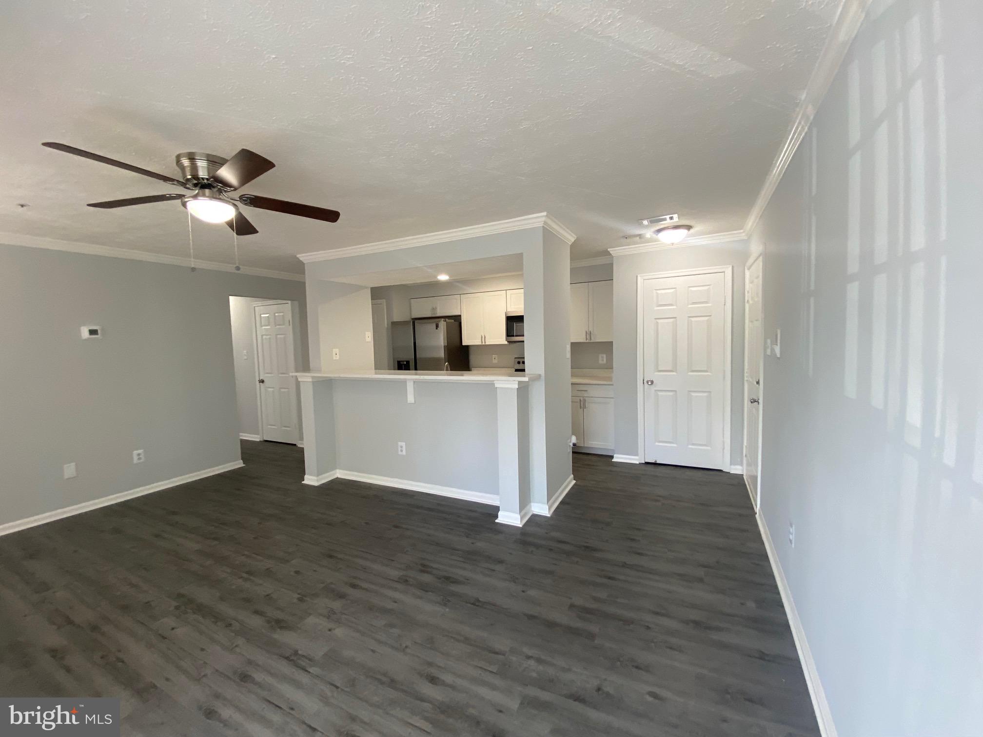 DEEP CREEK COMMONS - Residential Lease