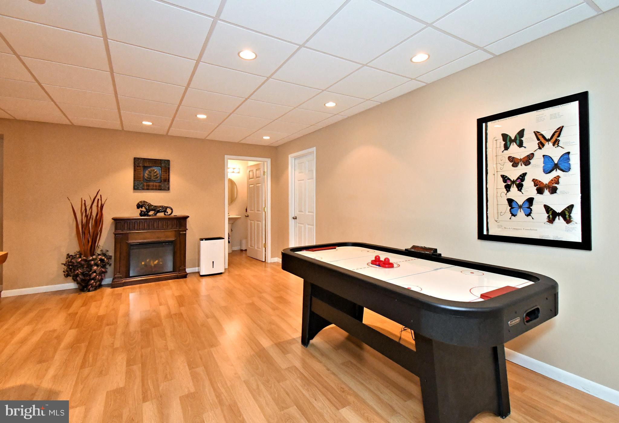 HILLS AT NORTHAMPT - Residential