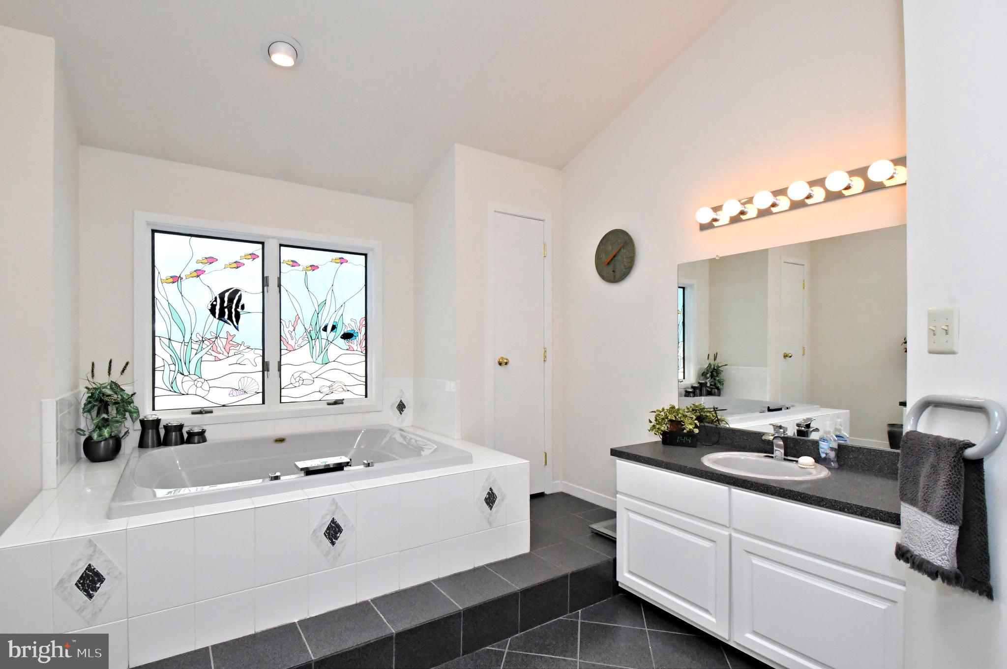 HILLS AT NORTHAMPT - Residential