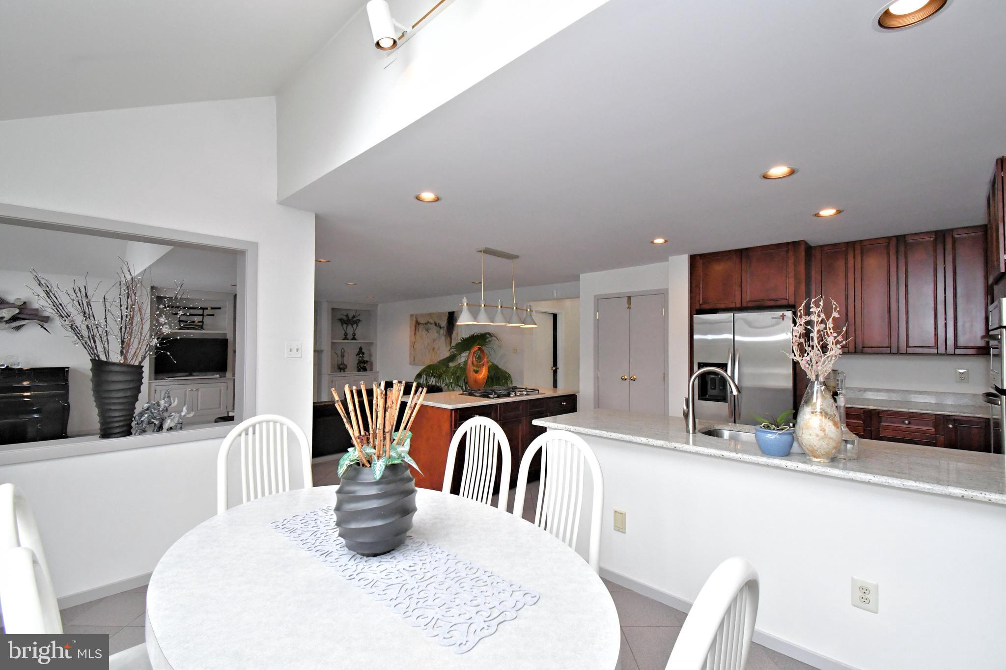 HILLS AT NORTHAMPT - Residential