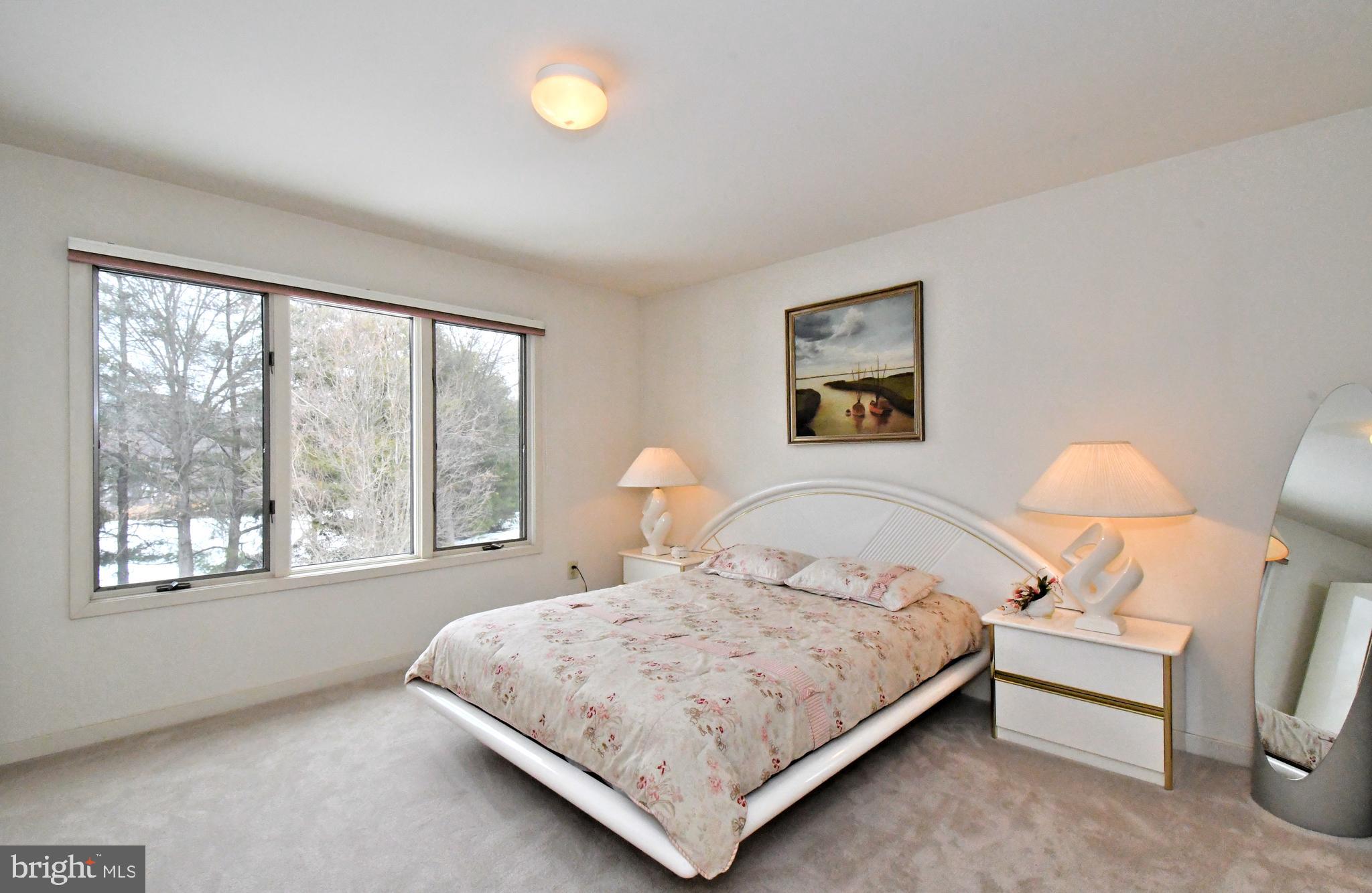 HILLS AT NORTHAMPT - Residential