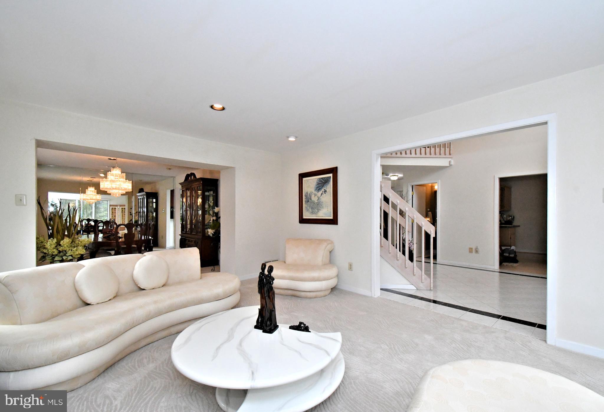 HILLS AT NORTHAMPT - Residential