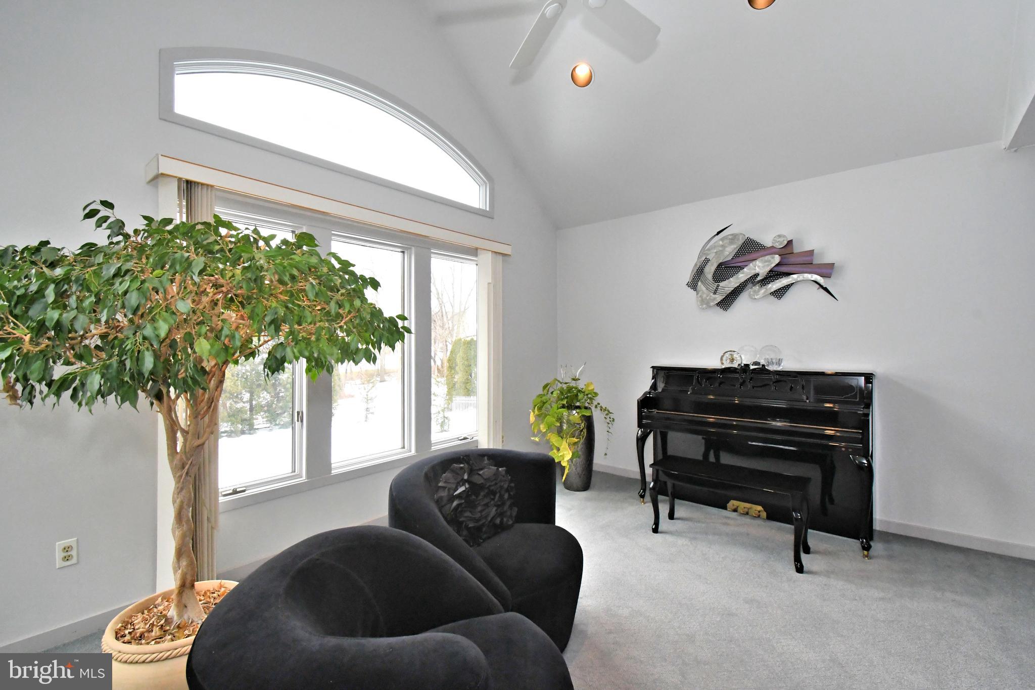 HILLS AT NORTHAMPT - Residential