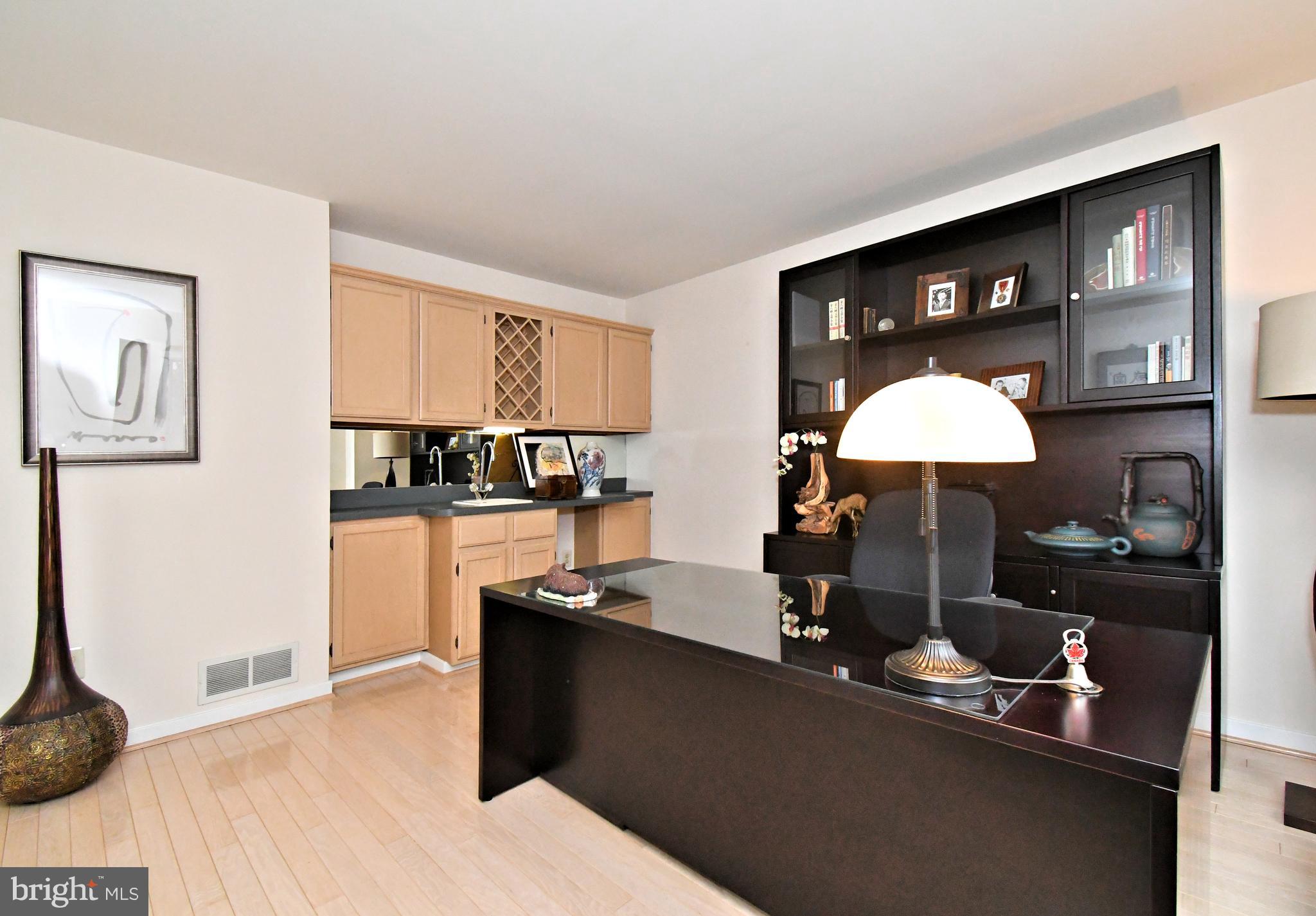 HILLS AT NORTHAMPT - Residential