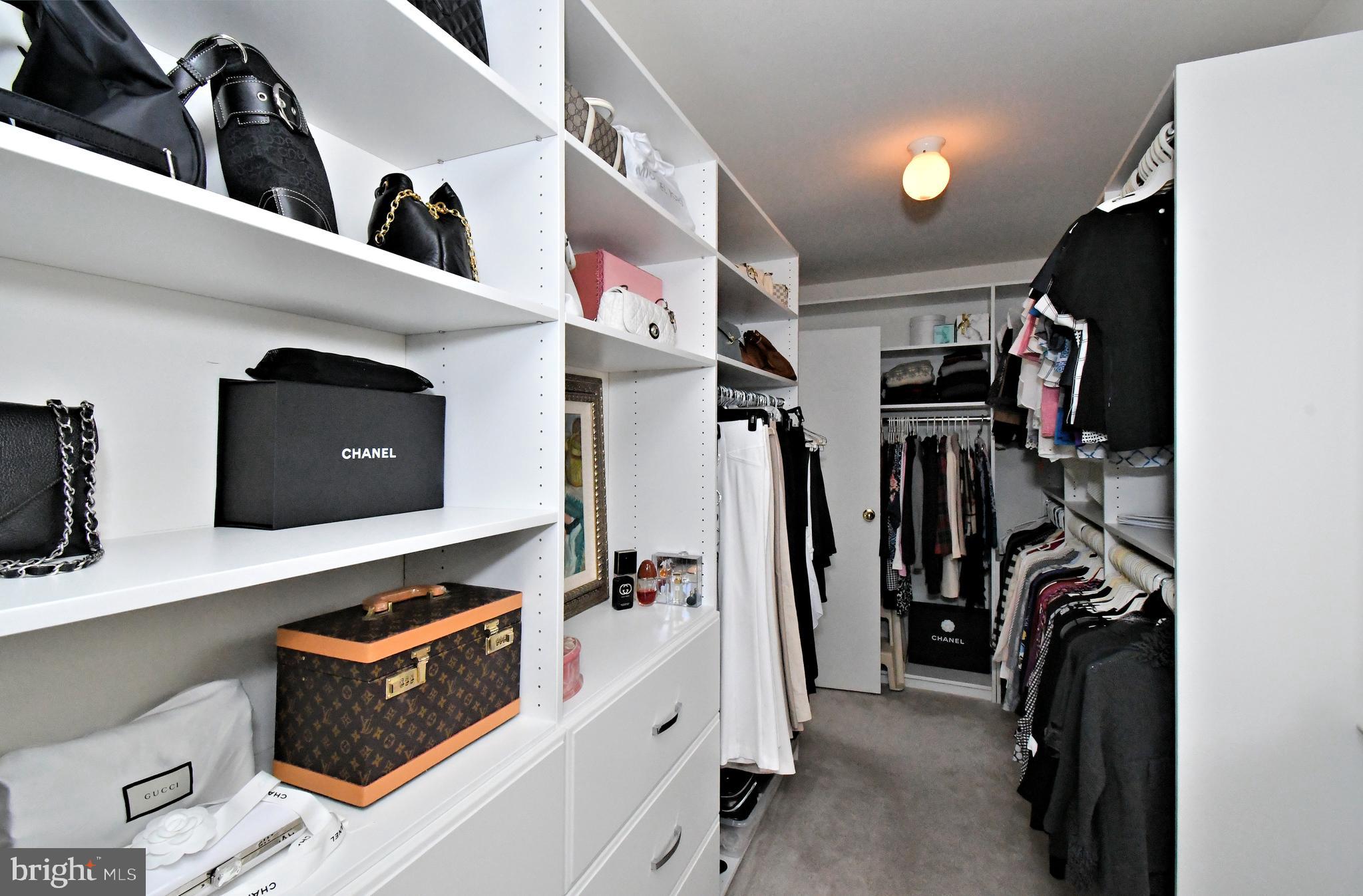 HILLS AT NORTHAMPT - Residential