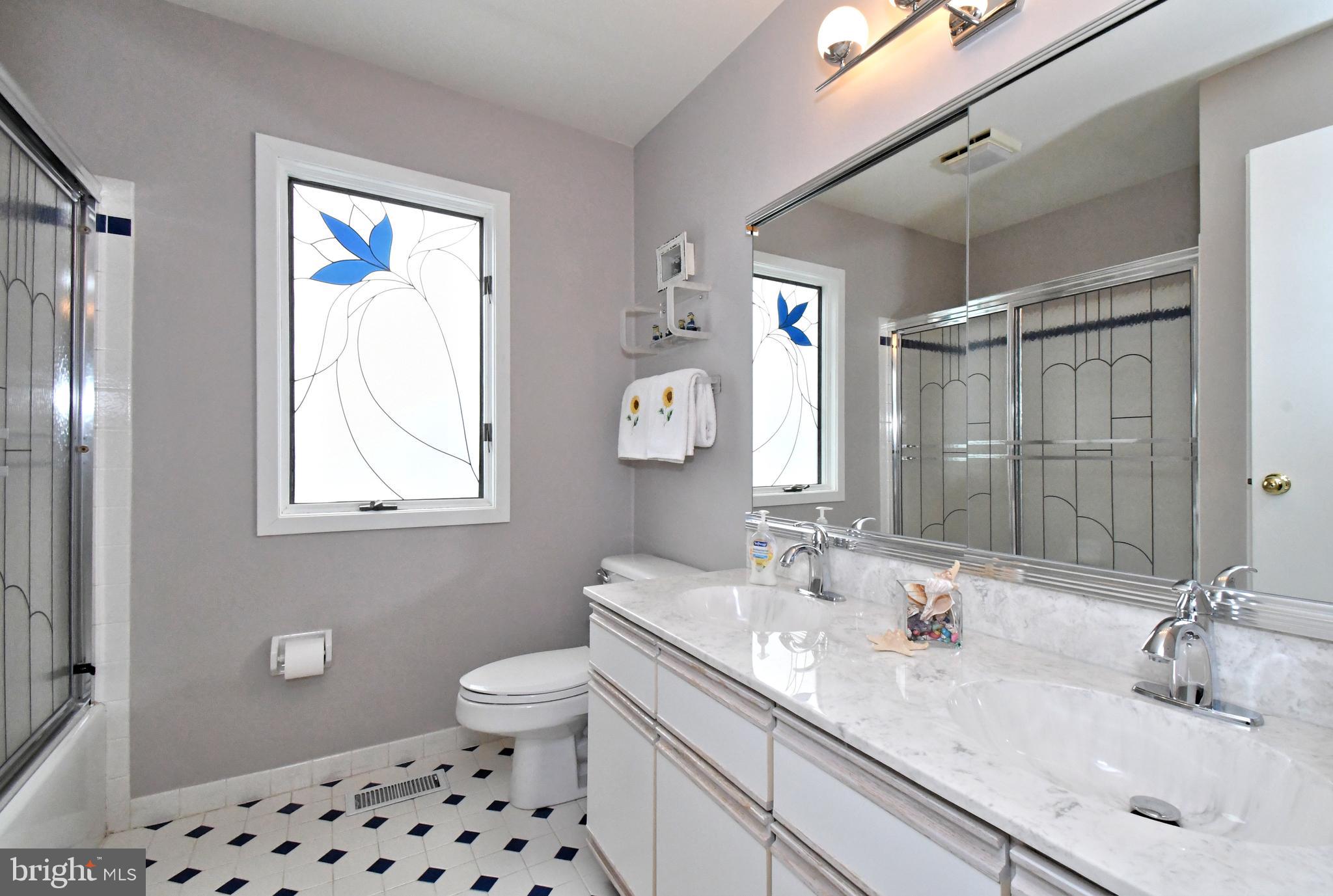 HILLS AT NORTHAMPT - Residential