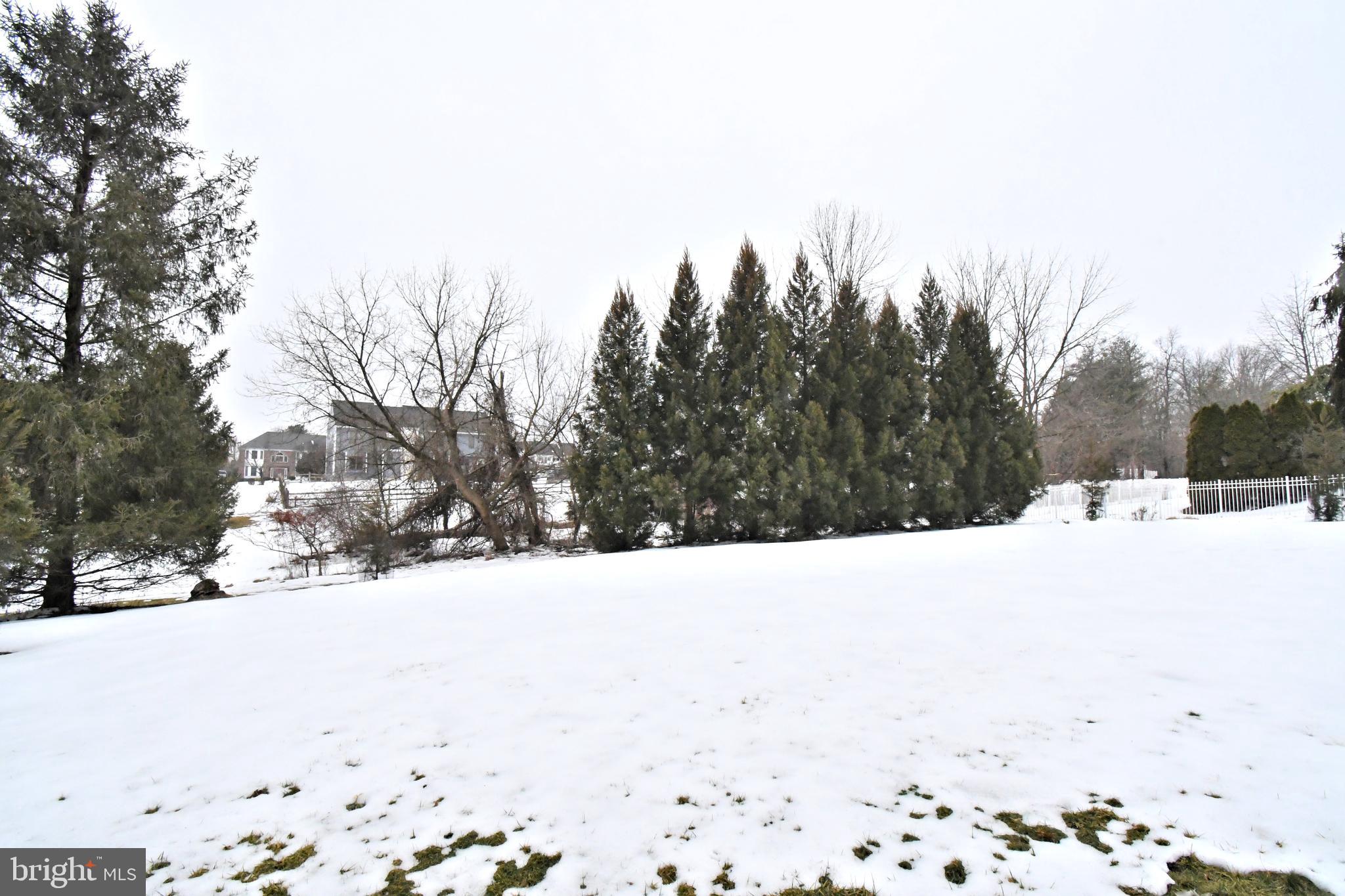 HILLS AT NORTHAMPT - Residential