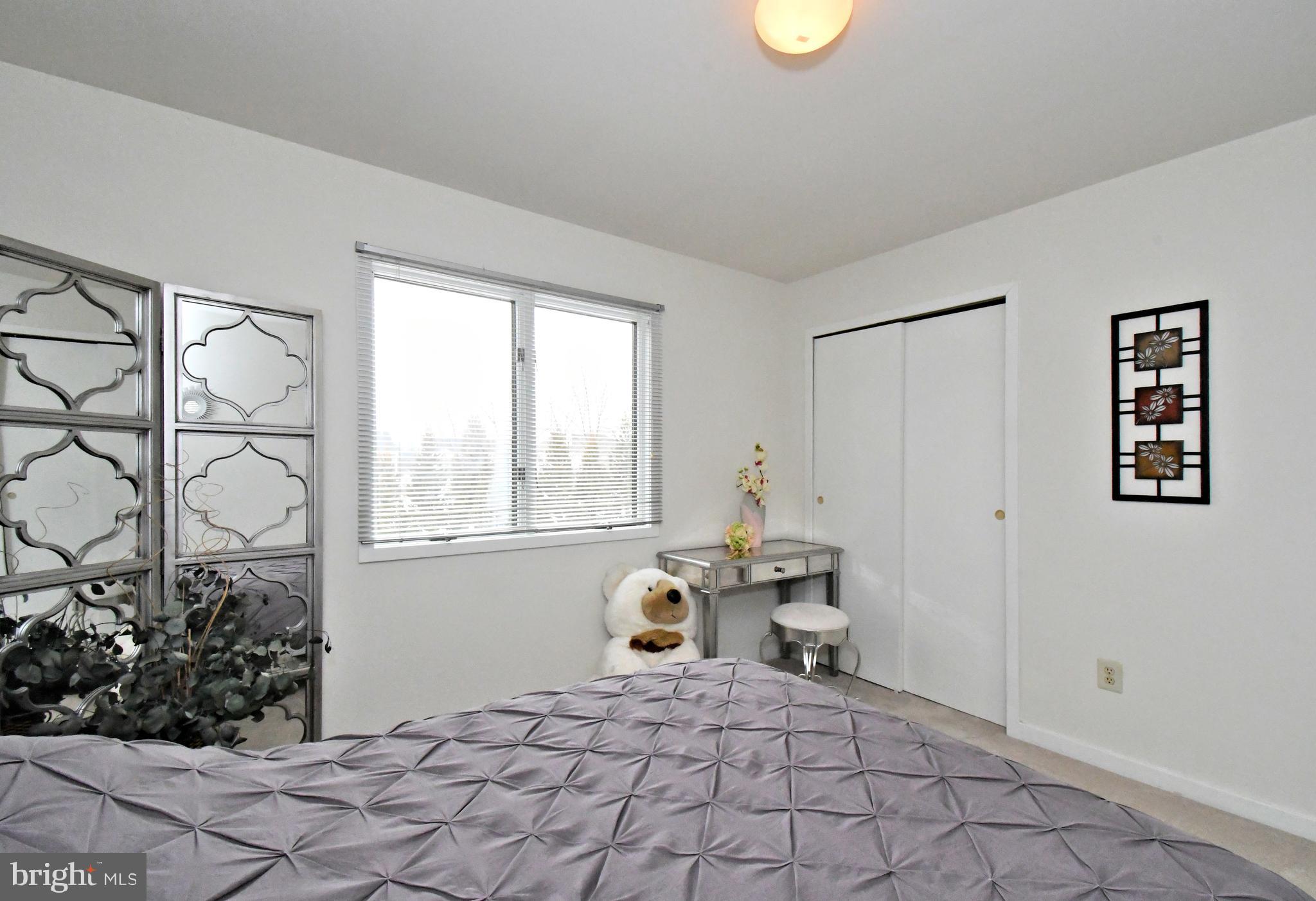 HILLS AT NORTHAMPT - Residential