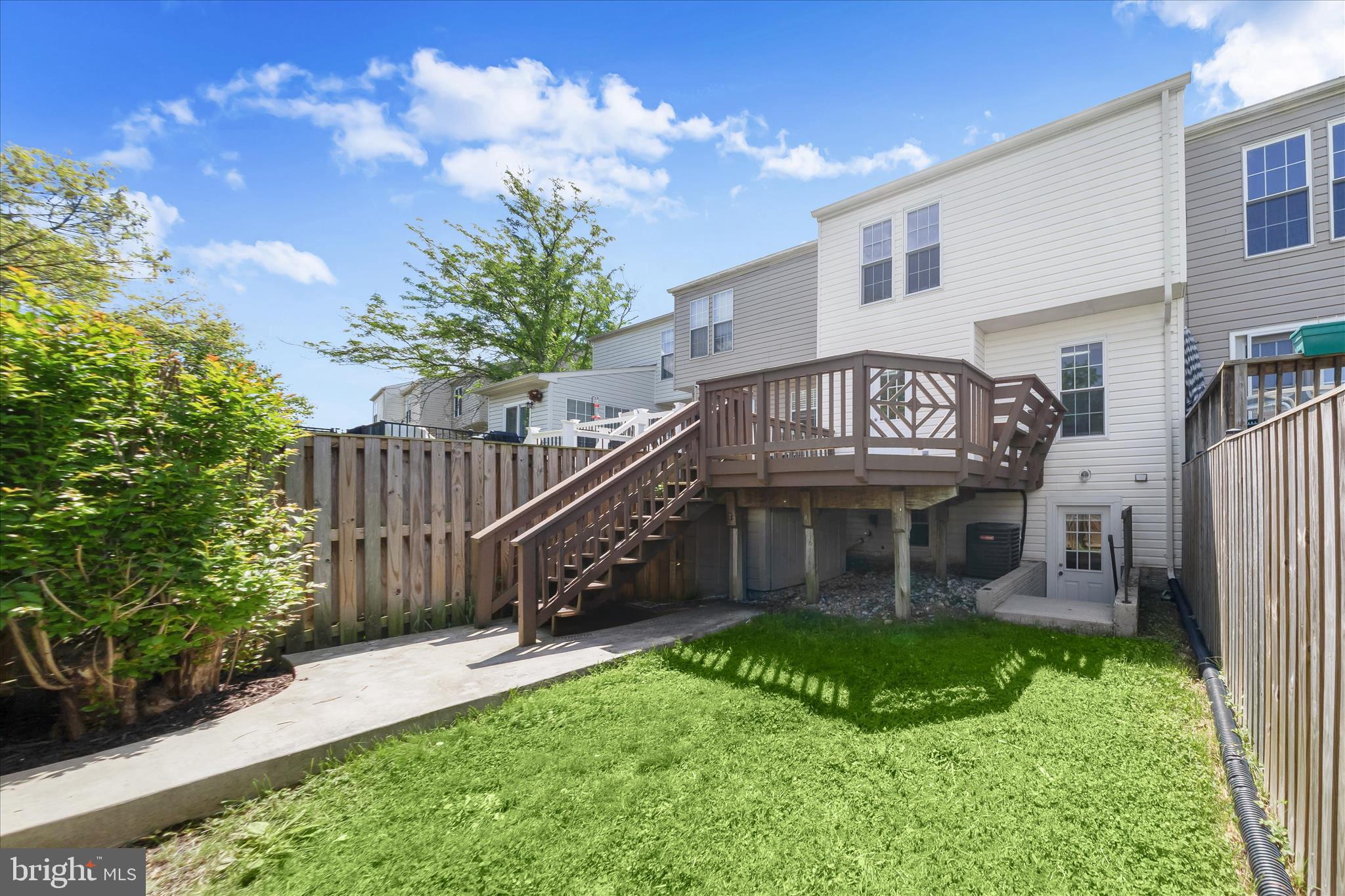 WEST COURTS AT PINEY ORCHARD - Residential