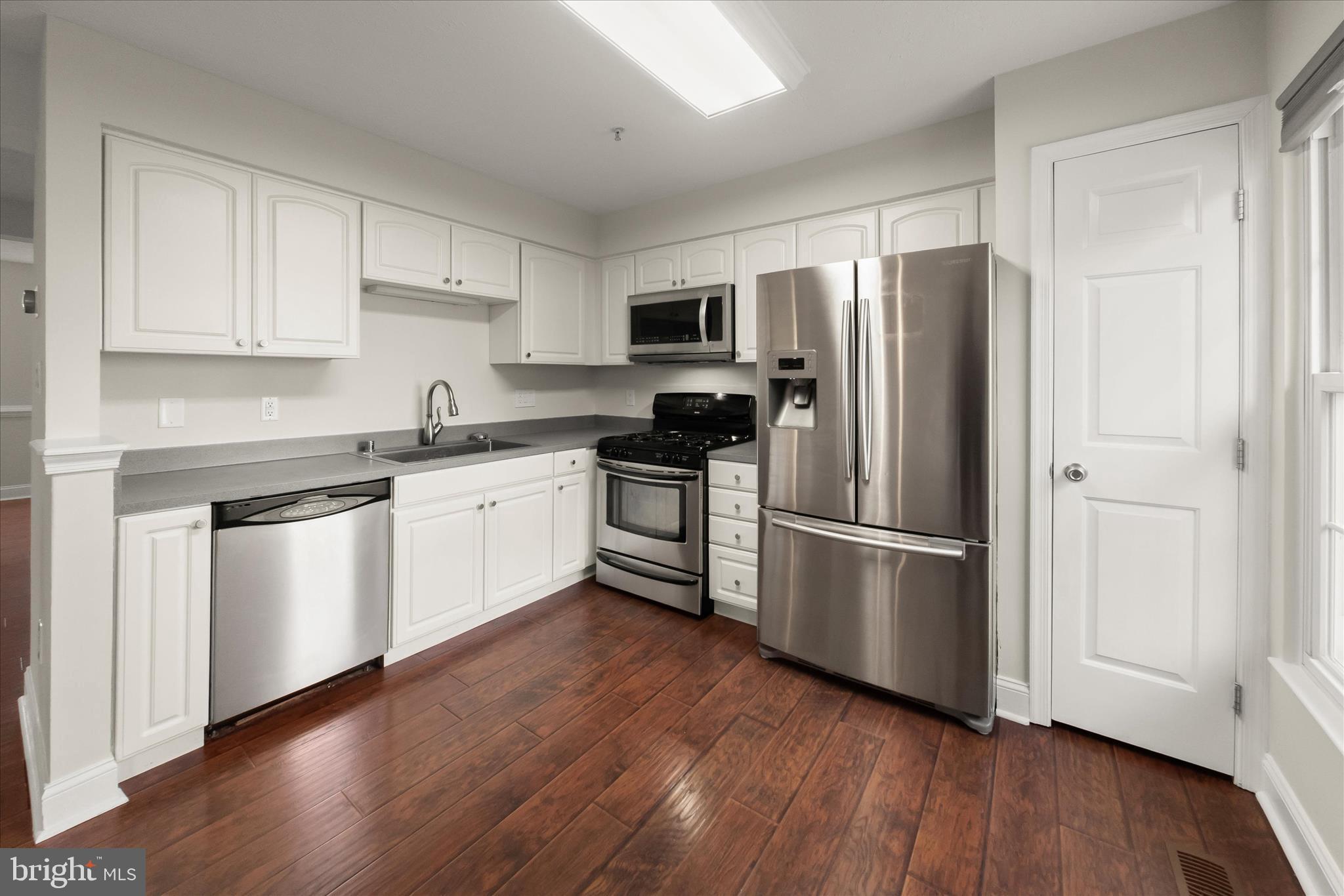 WEST COURTS AT PINEY ORCHARD - Residential