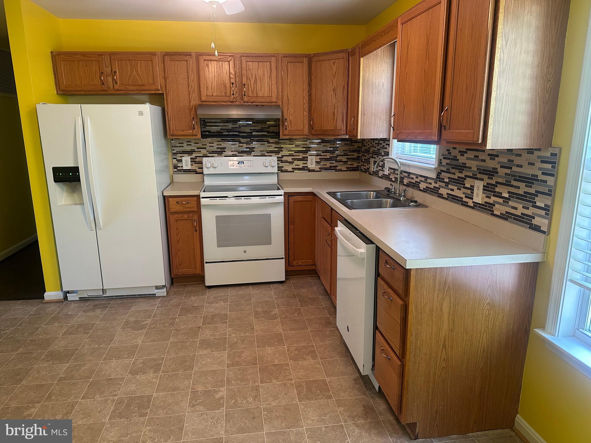 OLD OFFICE ROAD - Residential