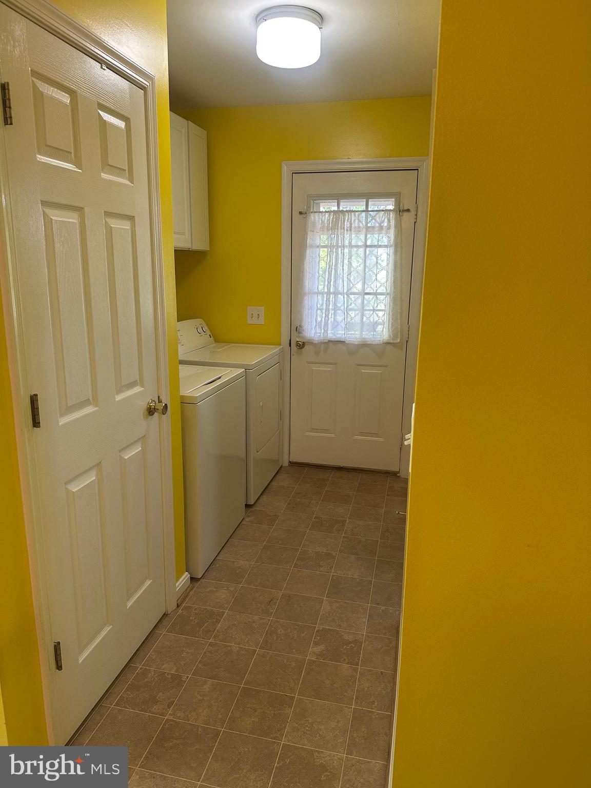 OLD OFFICE ROAD - Residential