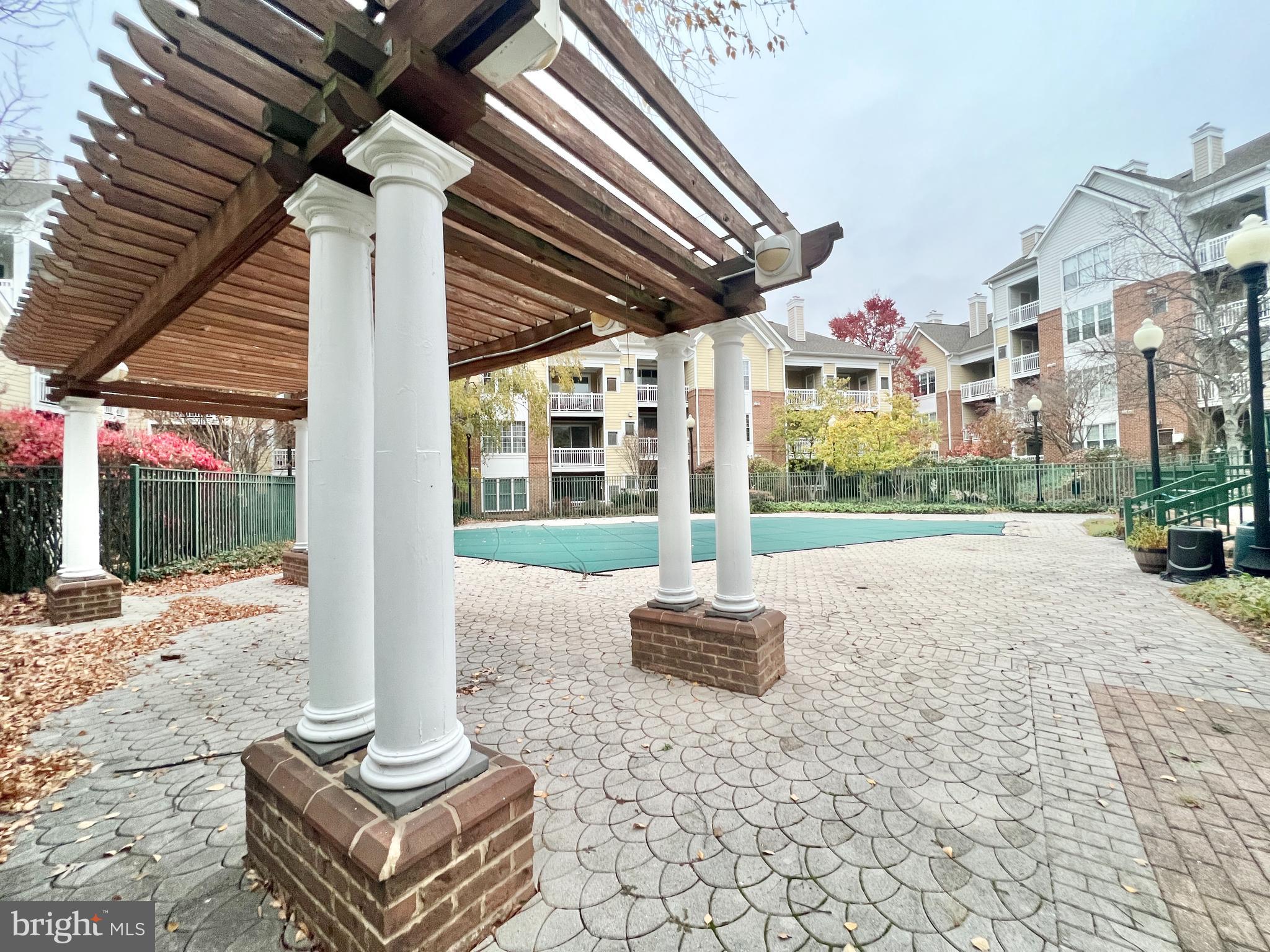 WORLDGATE CONDO - Residential