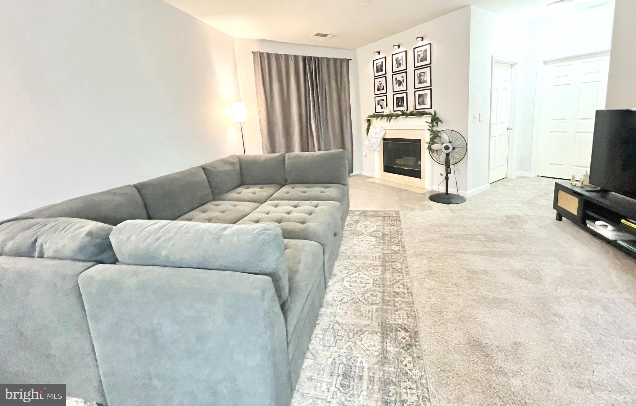 WORLDGATE CONDO - Residential