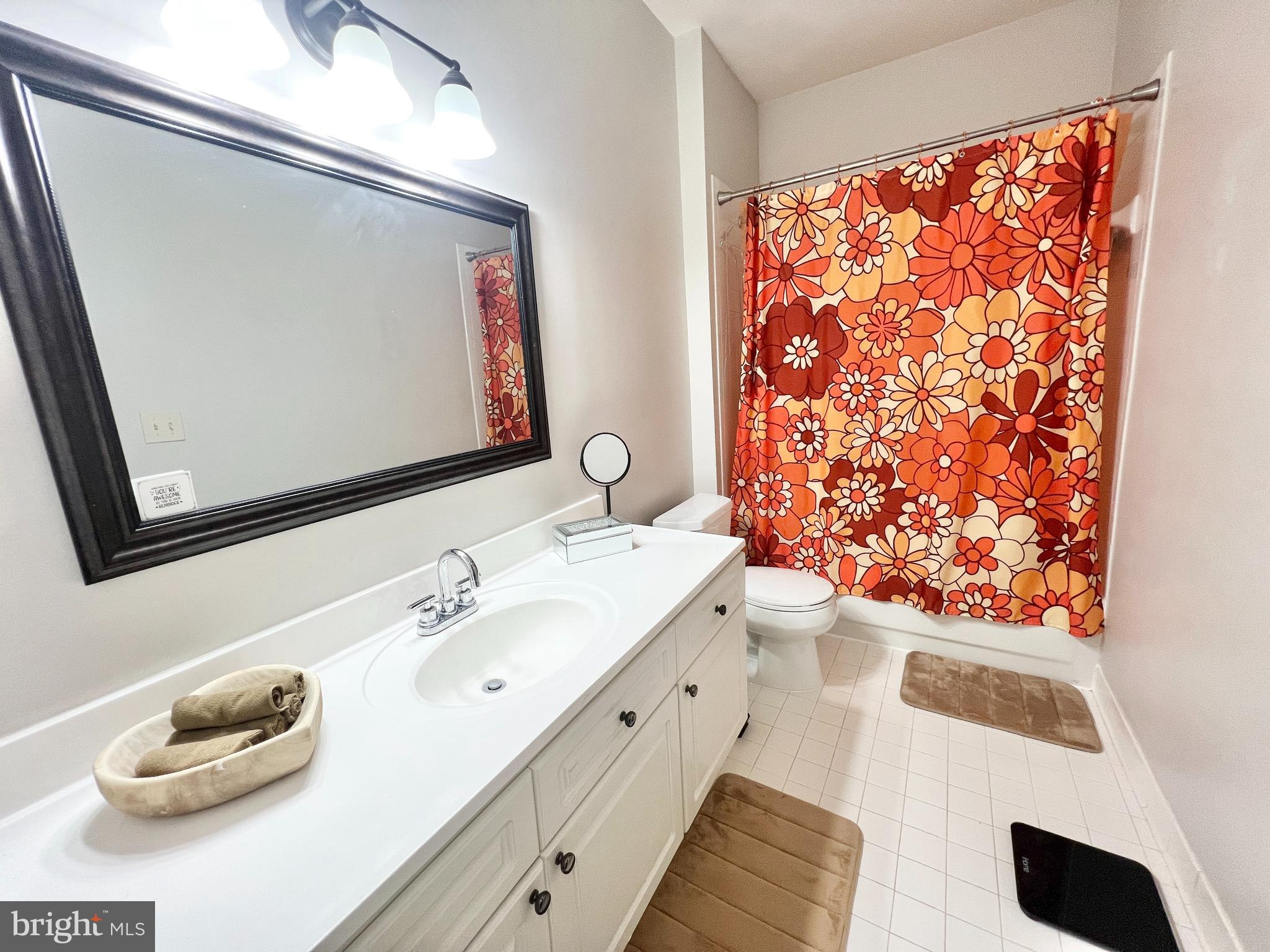 WORLDGATE CONDO - Residential