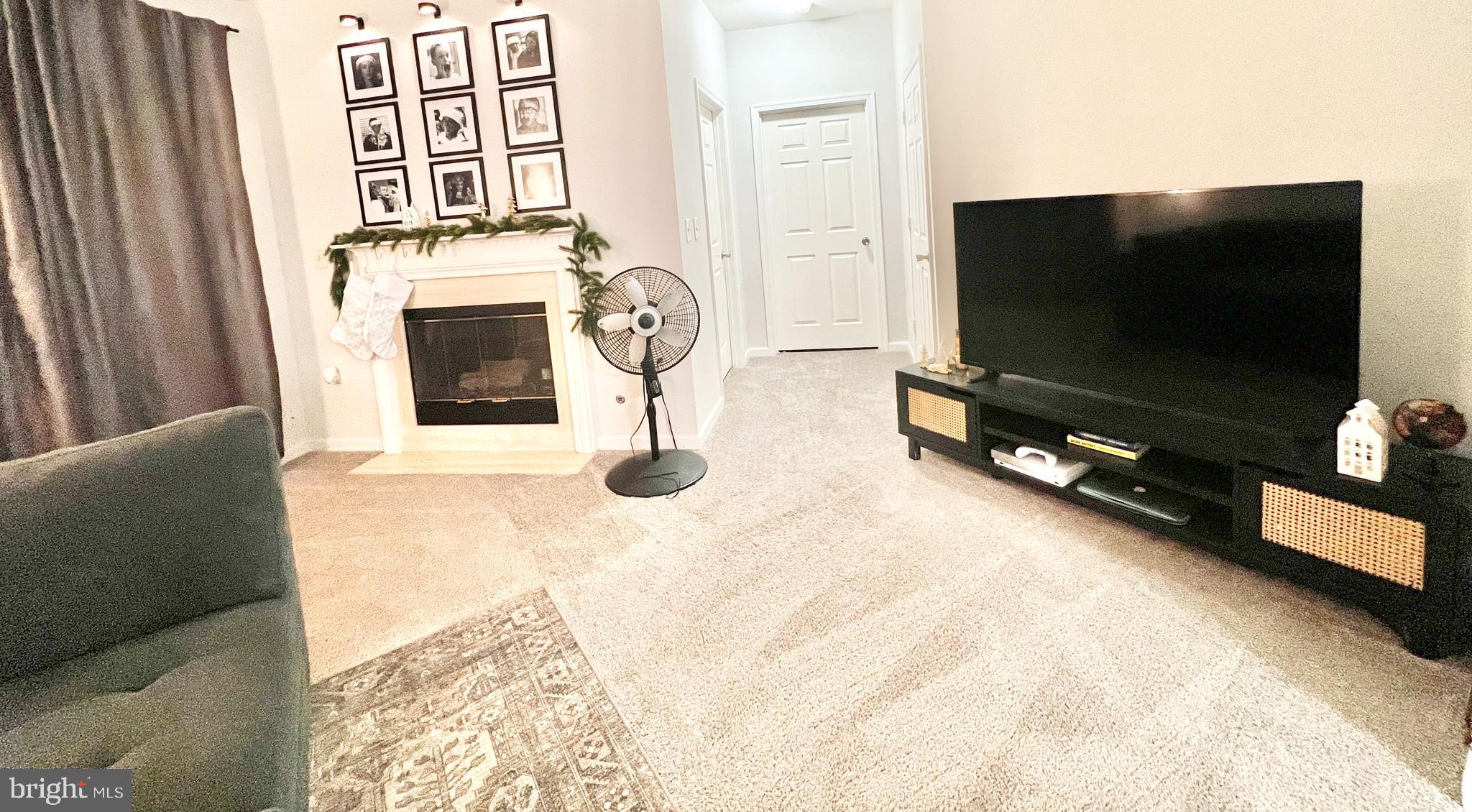 WORLDGATE CONDO - Residential