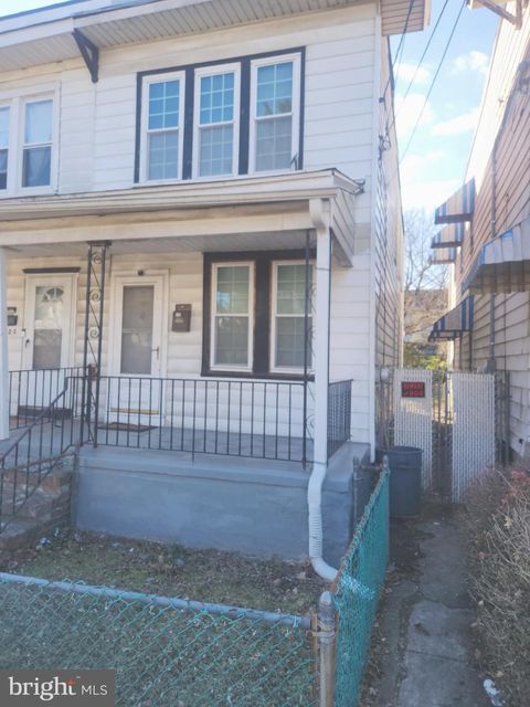 Photo of 123 Vine Street, TRENTON, NJ 08638 (MLS # NJME2071568)
