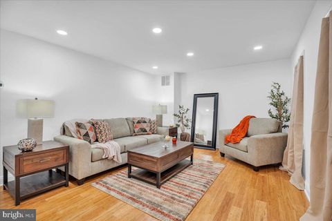 Townhouse For Sale - 348 Silk Street<br/> LAWNSIDE, NJ 08045