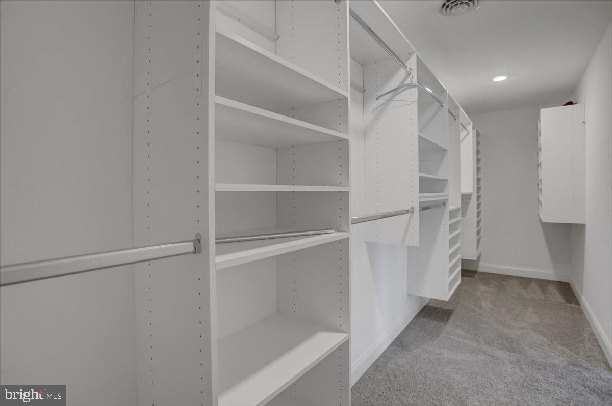 HERITAGE ESTATES - Residential