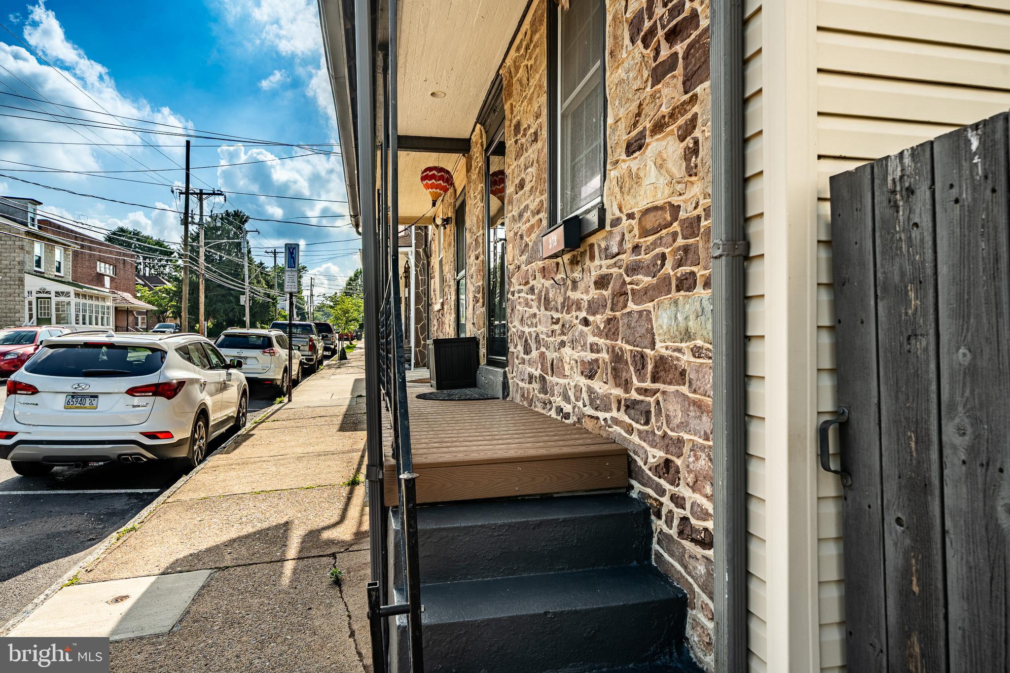 313 HIGH STREET