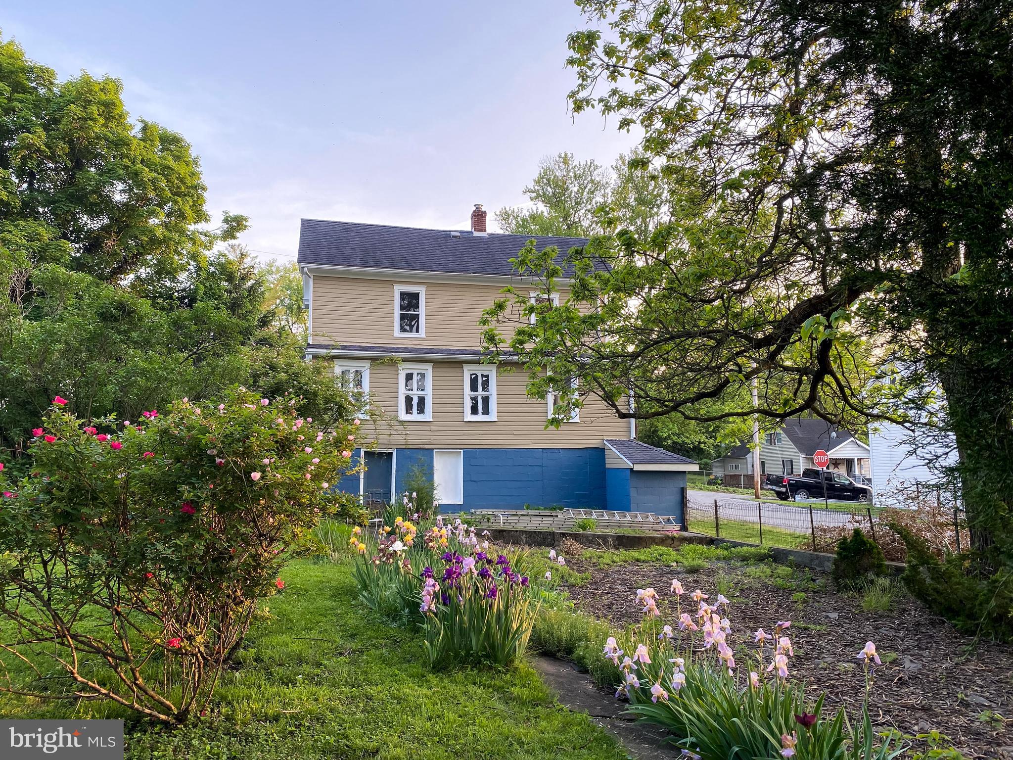 NONE AVAILABLE - Residential Lease