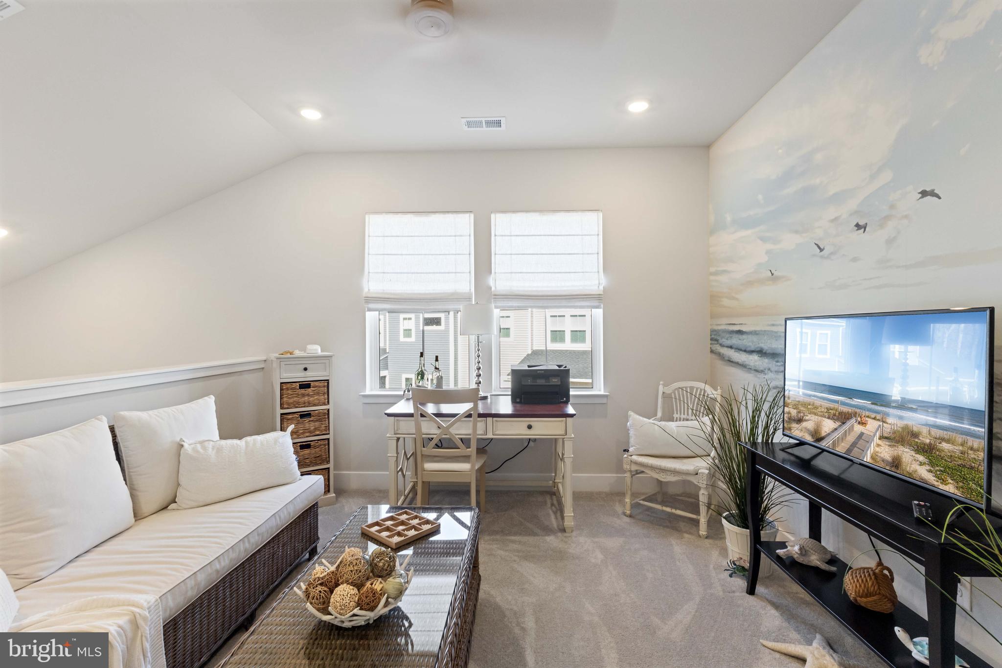 MILOS HAVEN - Residential