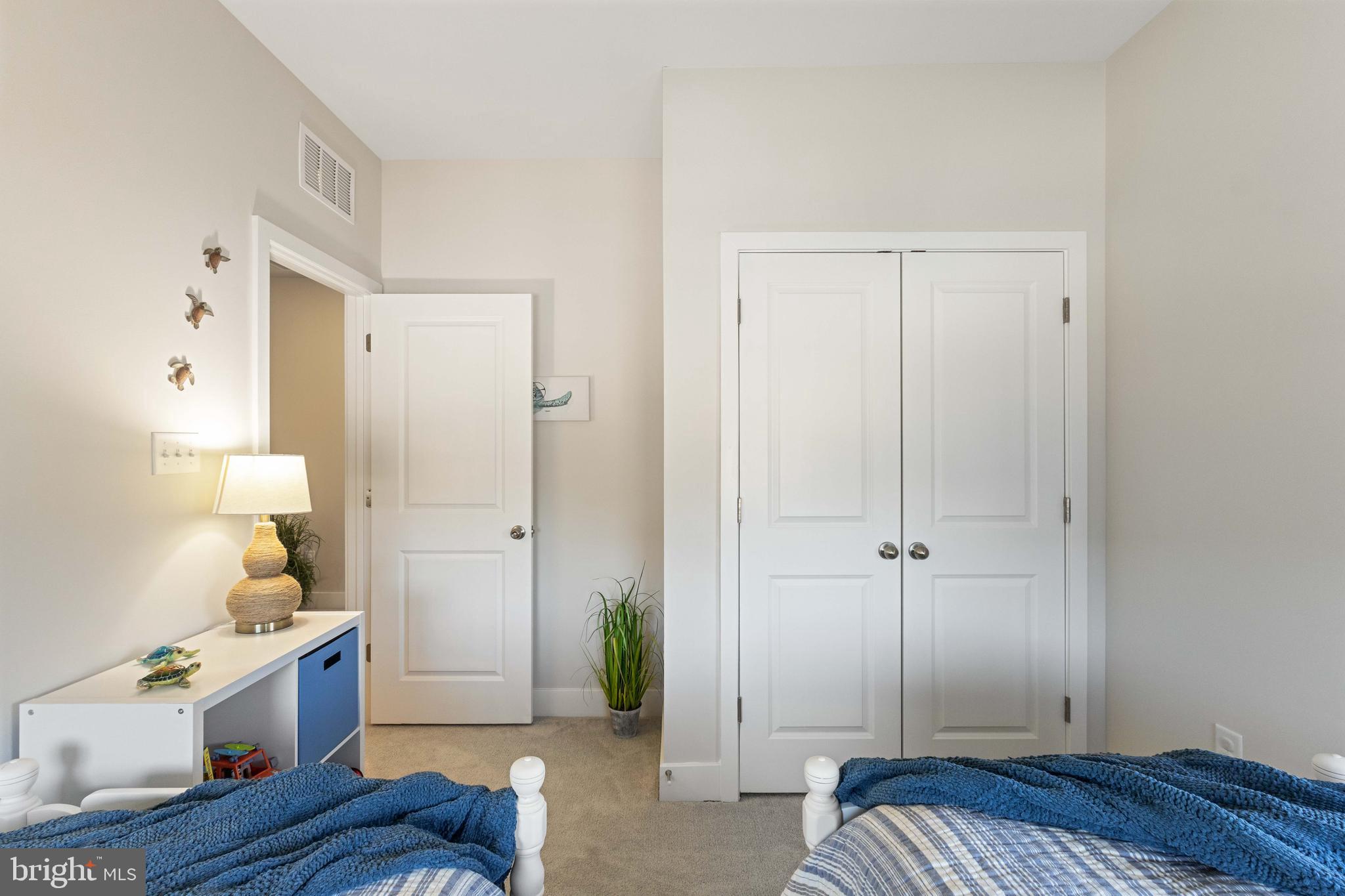 MILOS HAVEN - Residential