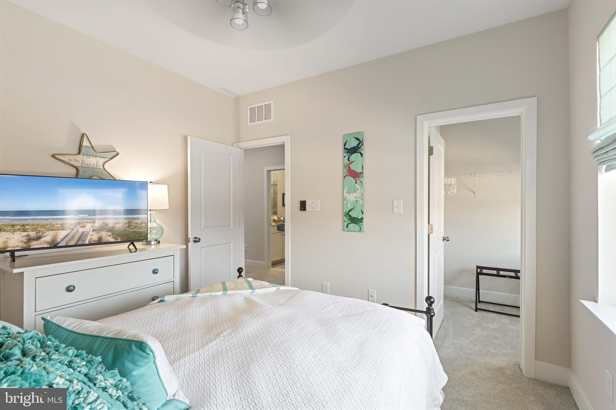 MILOS HAVEN - Residential