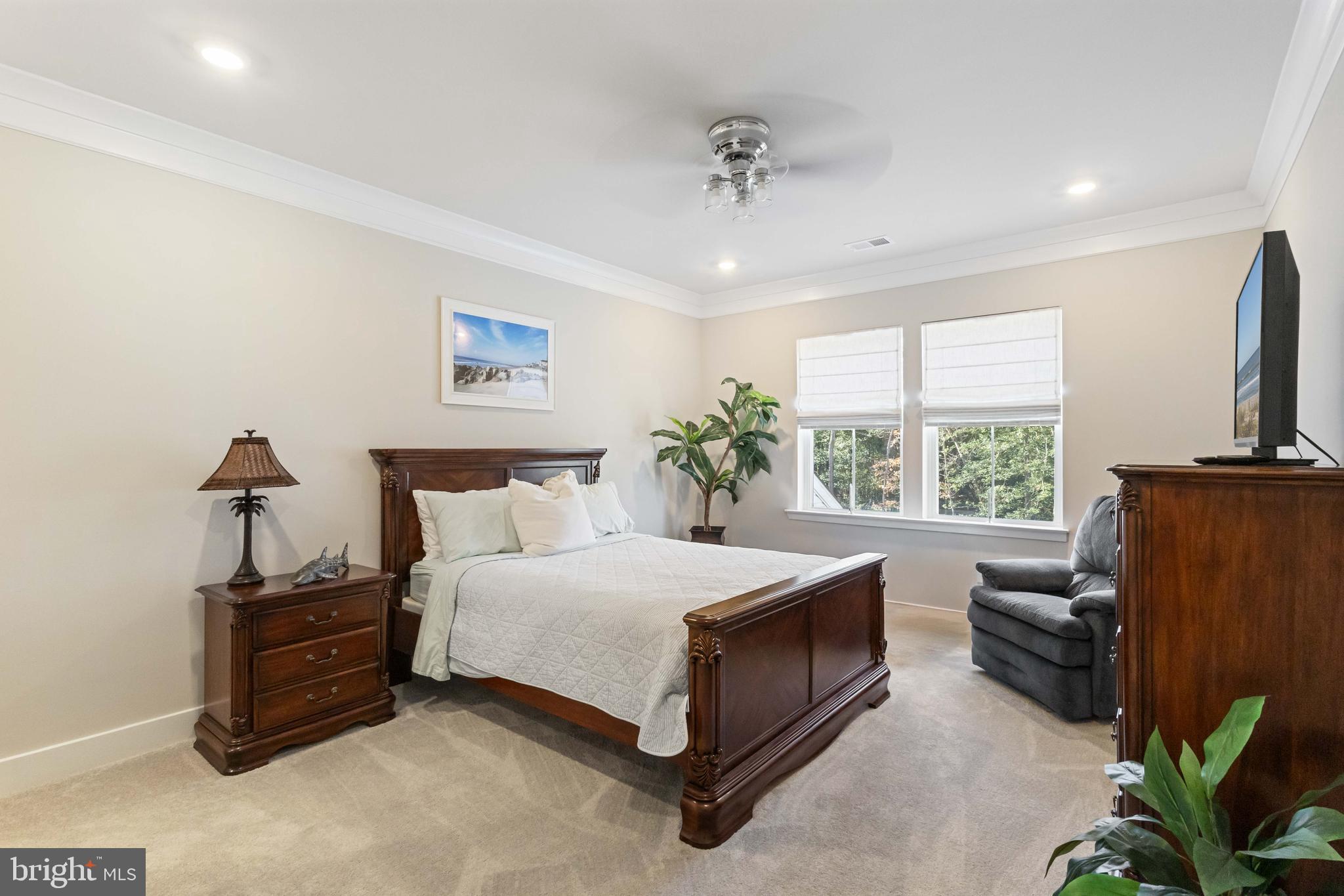 MILOS HAVEN - Residential