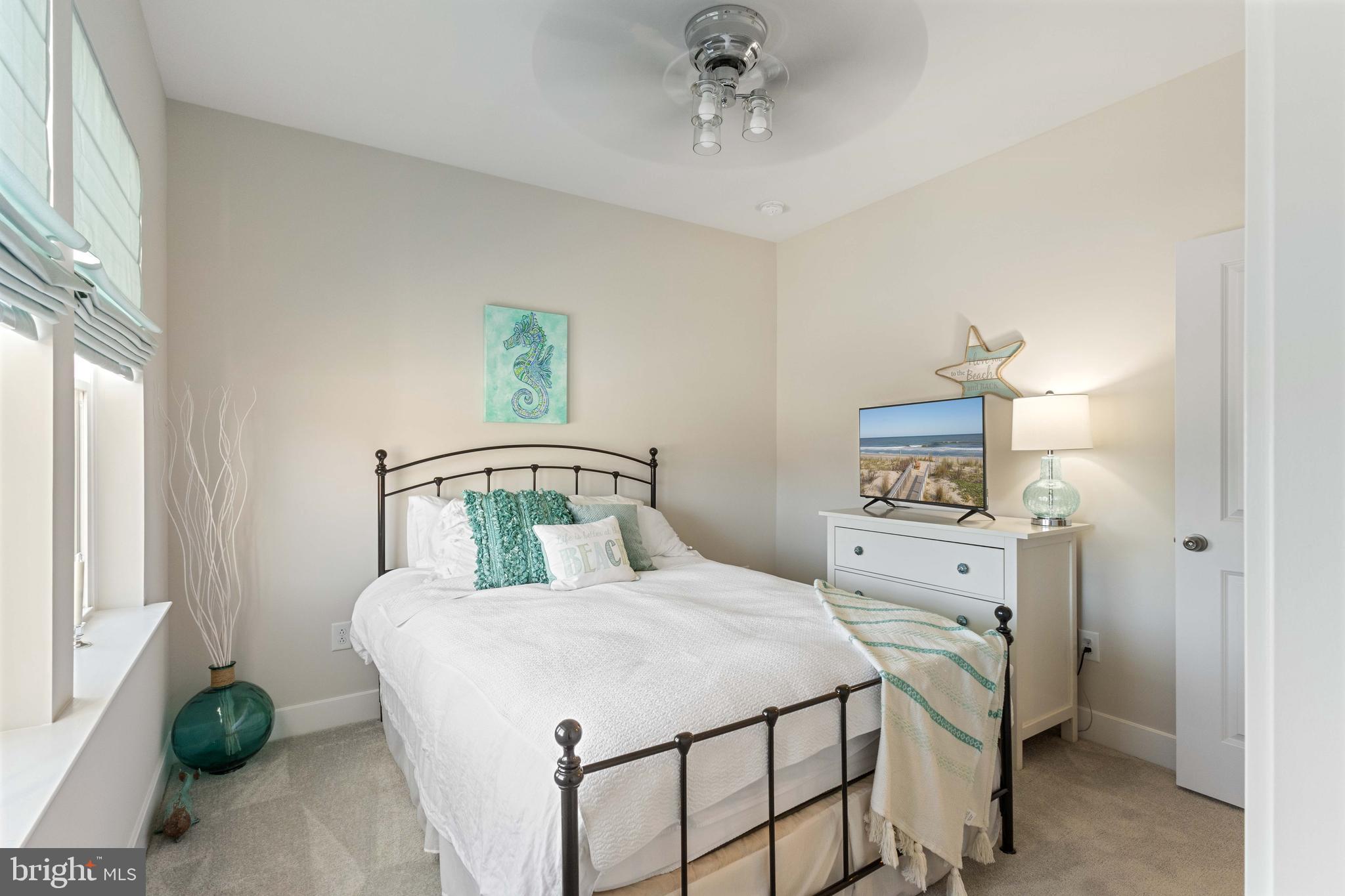 MILOS HAVEN - Residential