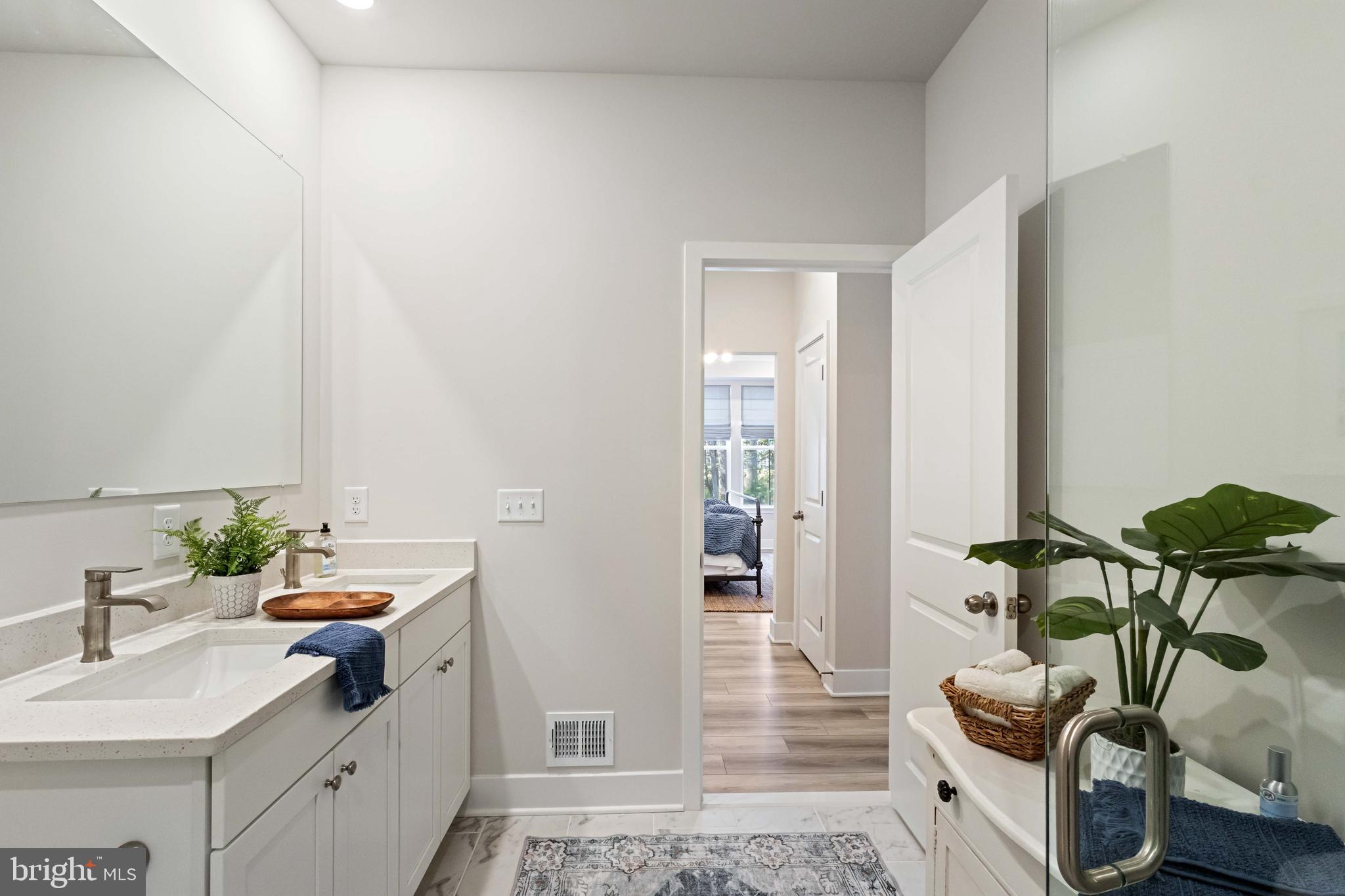 MILOS HAVEN - Residential