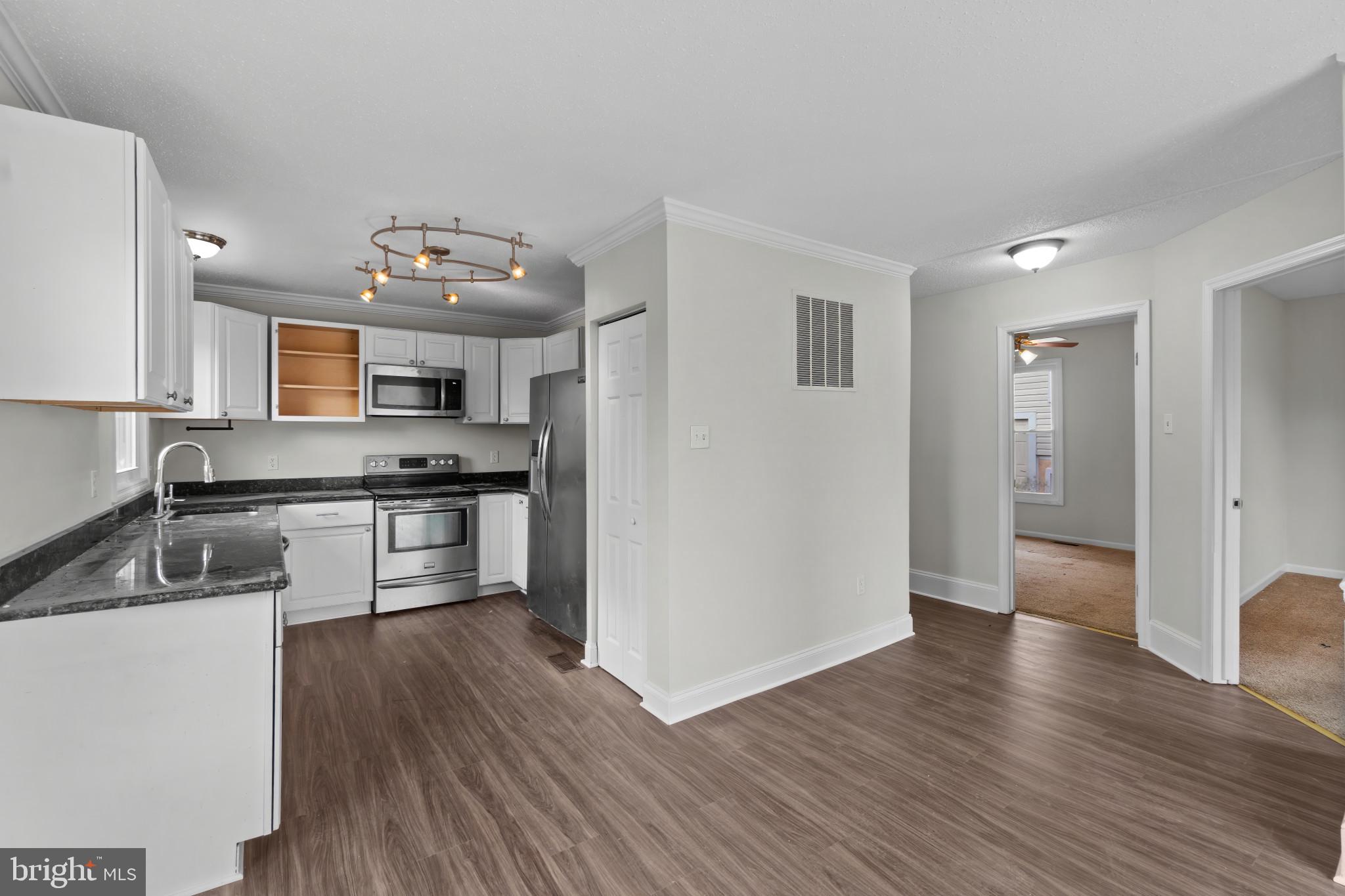 BALTIMORE HIGHLANDS - Residential