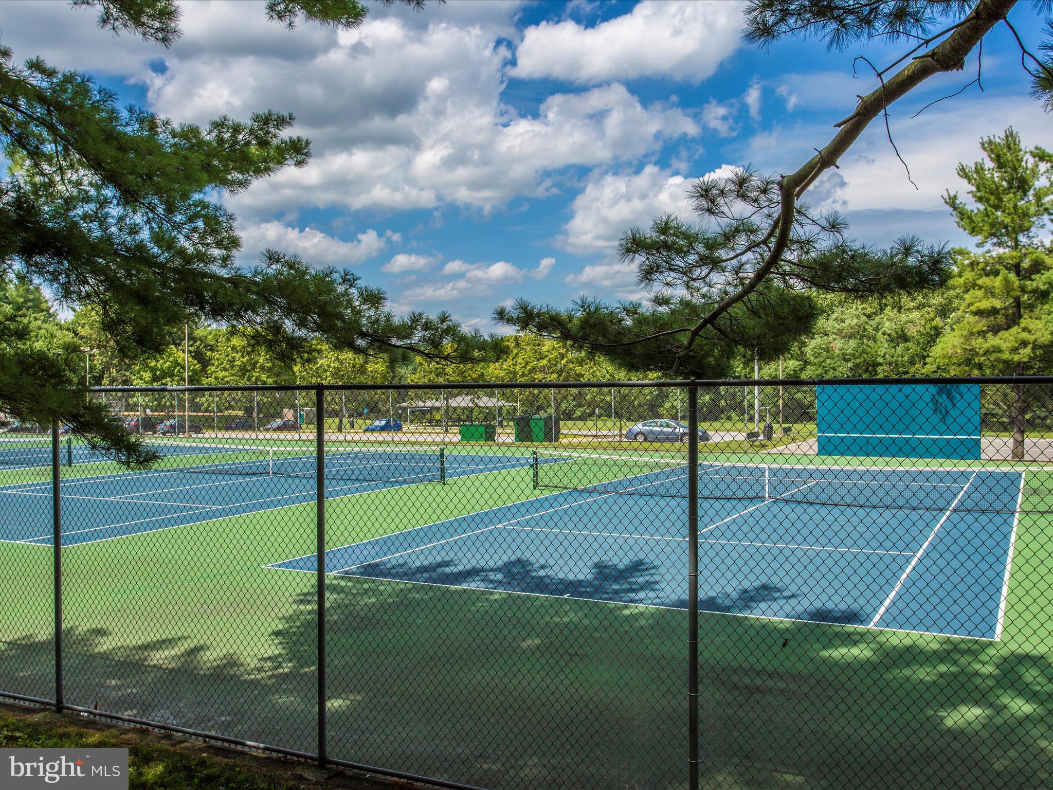 THOMAS CHOICE GARDENS - Residential