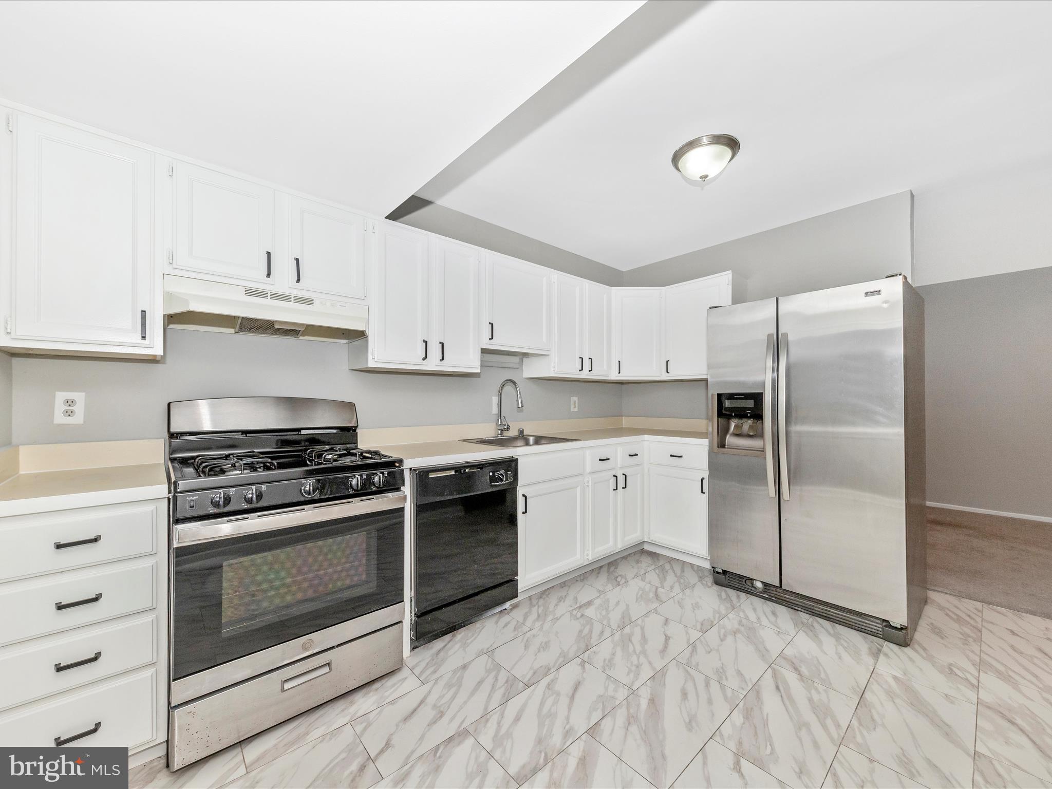 THOMAS CHOICE GARDENS - Residential