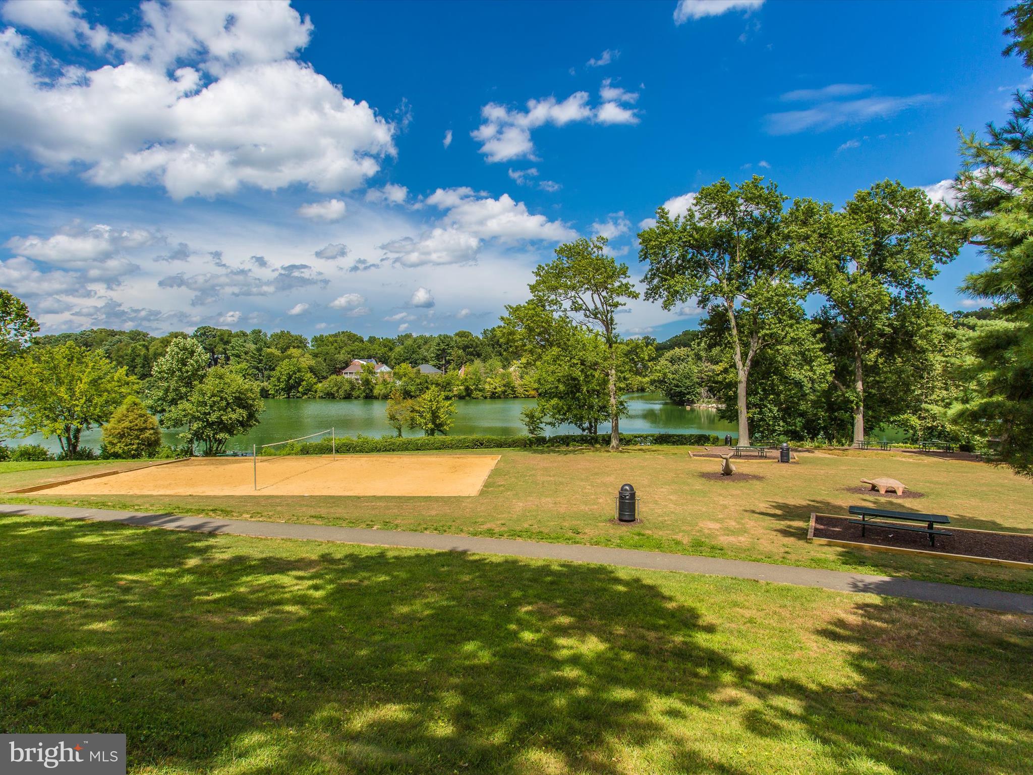 THOMAS CHOICE GARDENS - Residential