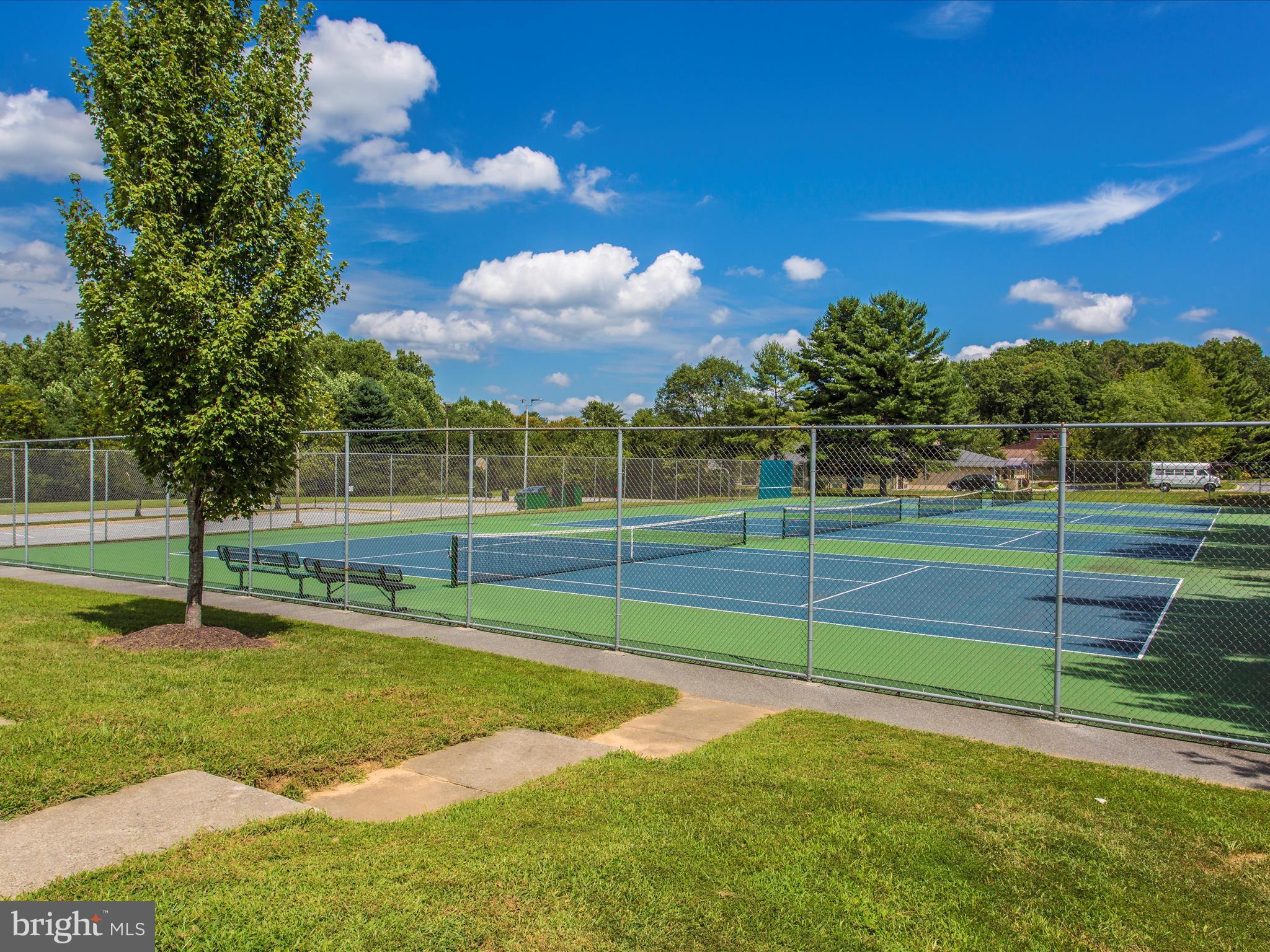 THOMAS CHOICE GARDENS - Residential