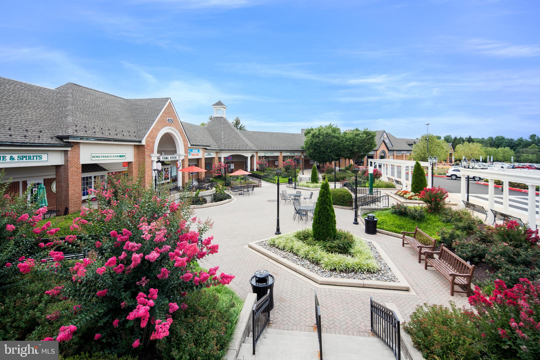 DORSEY HALL - Residential