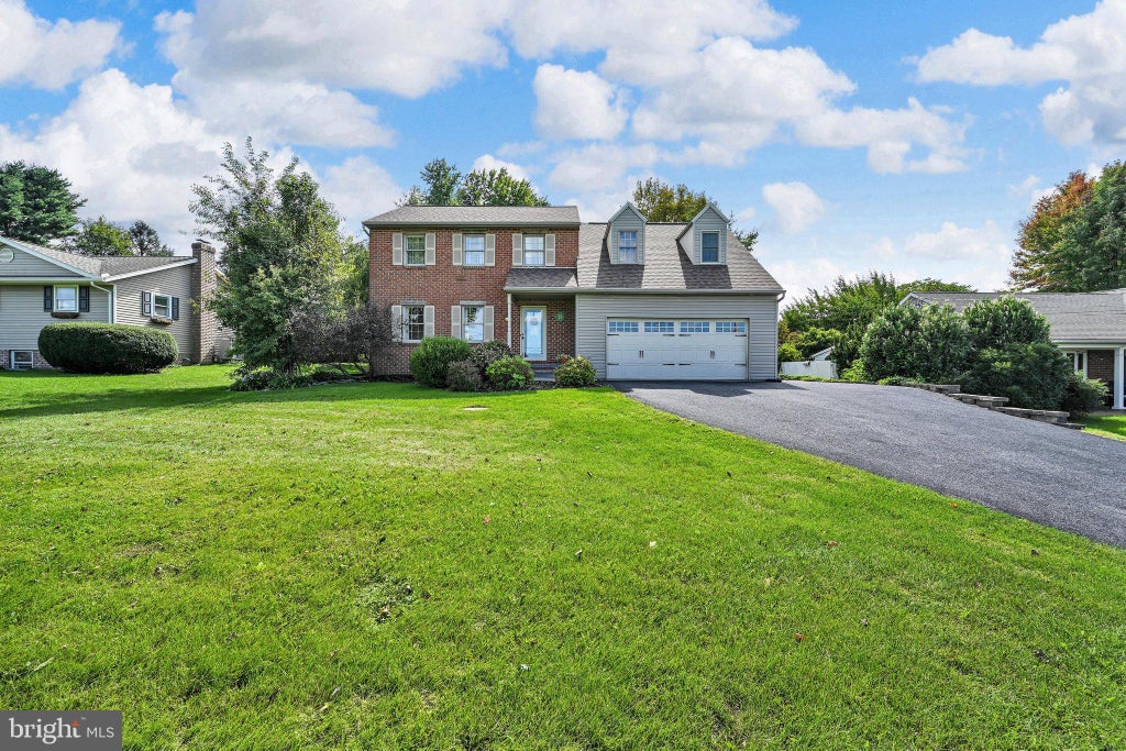 Photo of 690 W Church Road, EPHRATA, PA 17522 (MLS # PALA2096244)