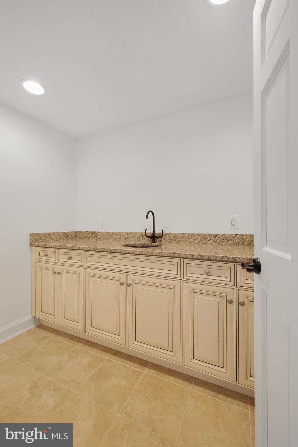 SPRING HILL FARM - Residential