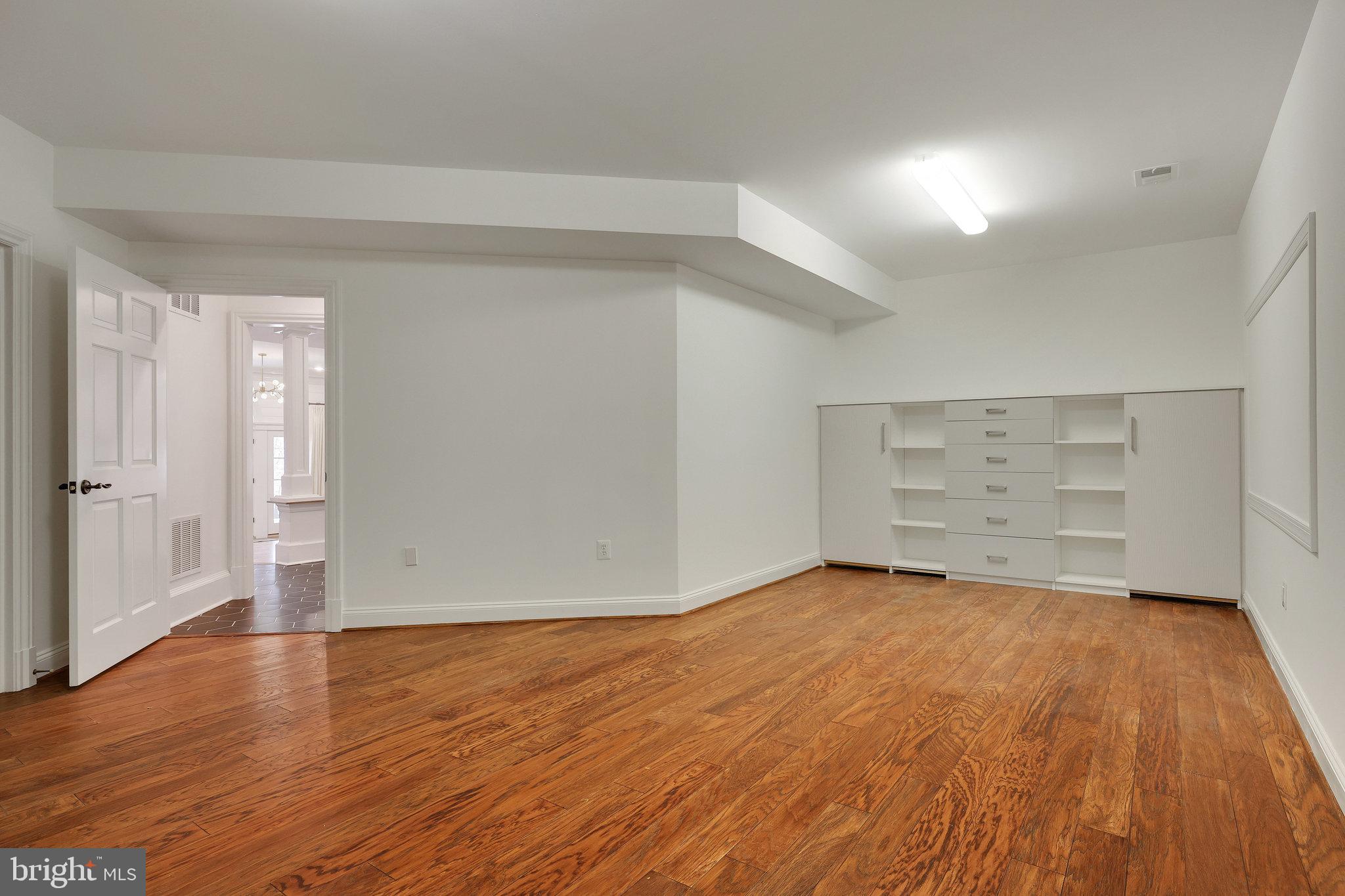 SPRING HILL FARM - Residential