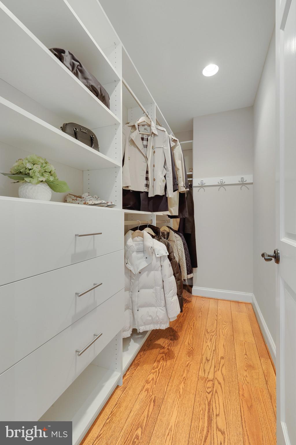 SPRING HILL FARM - Residential